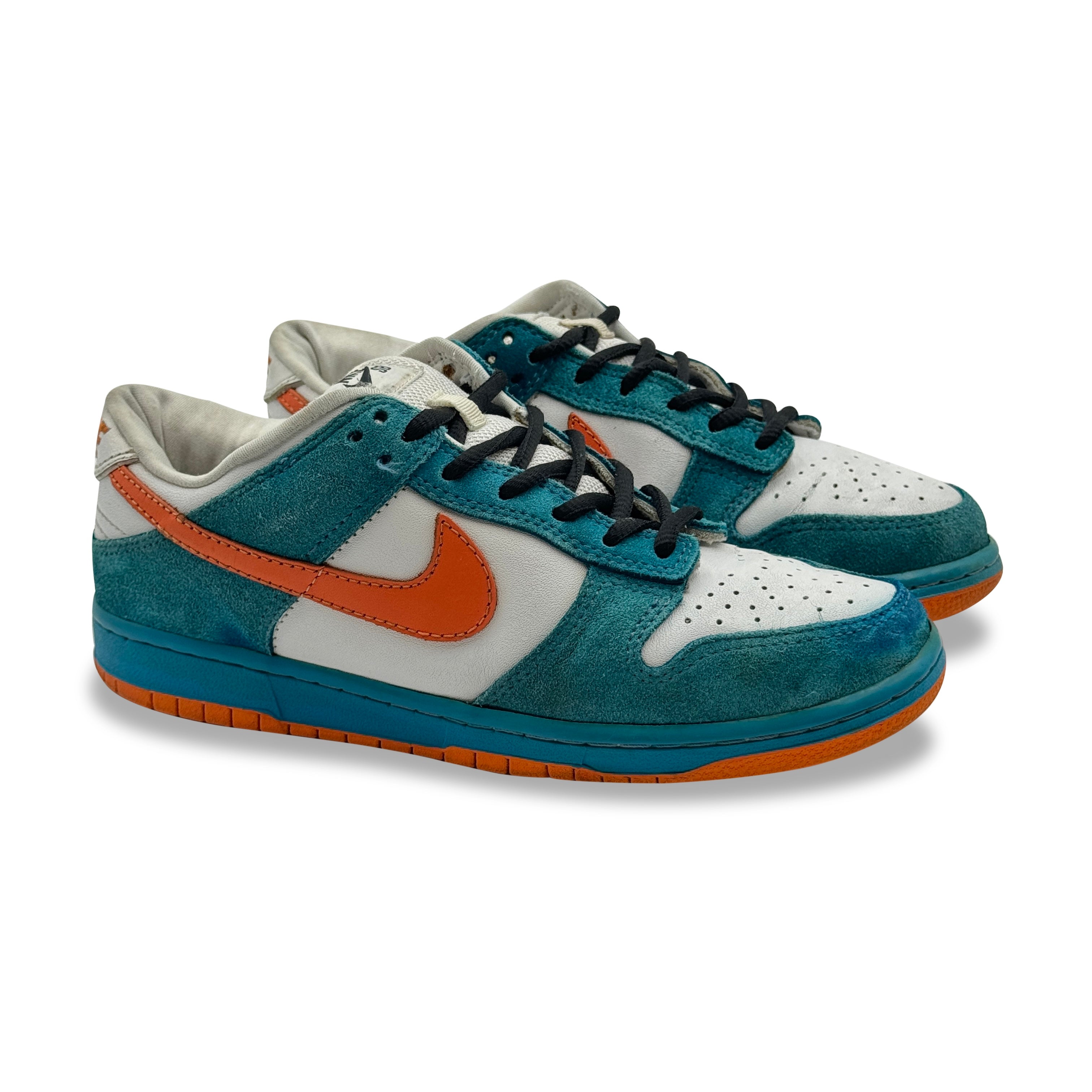 靴 Nike SB Dunk Low EMB \