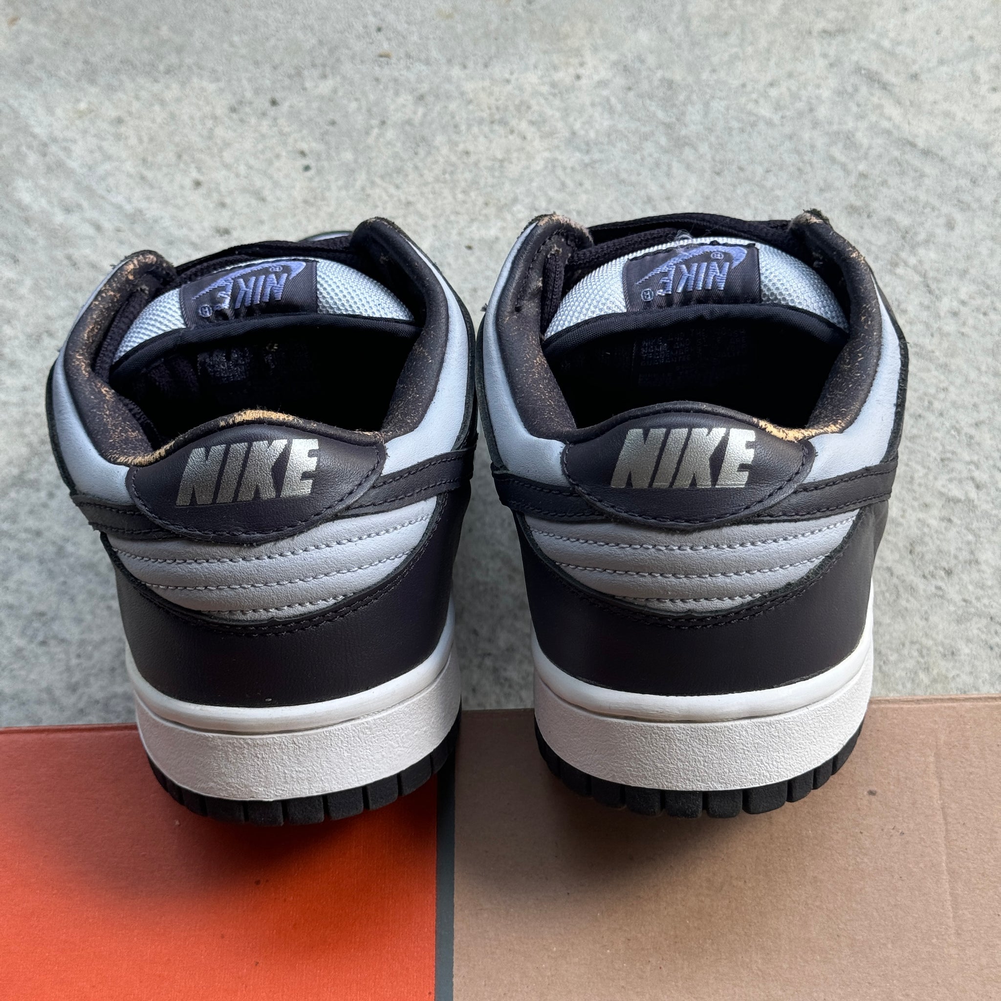 11W/9.5M - NIKE DUNK LOW PRO B CAVE PURPLE W BOX 2002