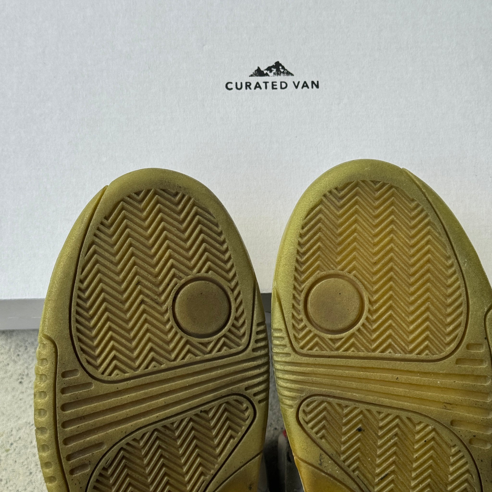 9 US - NIKE AIR YEEZY 2 PLATNIUM 2012
