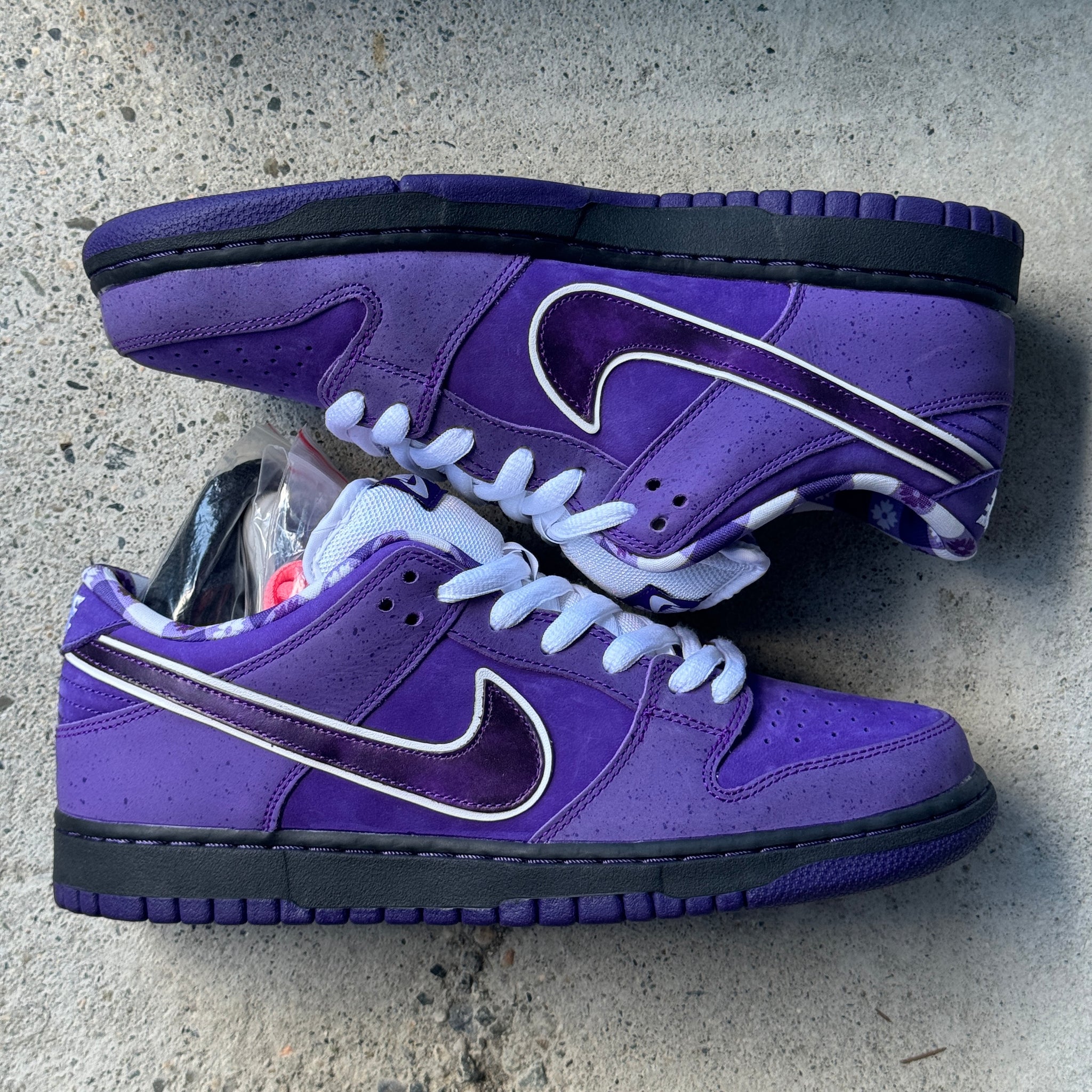 9 US - DS NIKE SB DUNK LOW PURPLE LOBSTER W BOX 2018