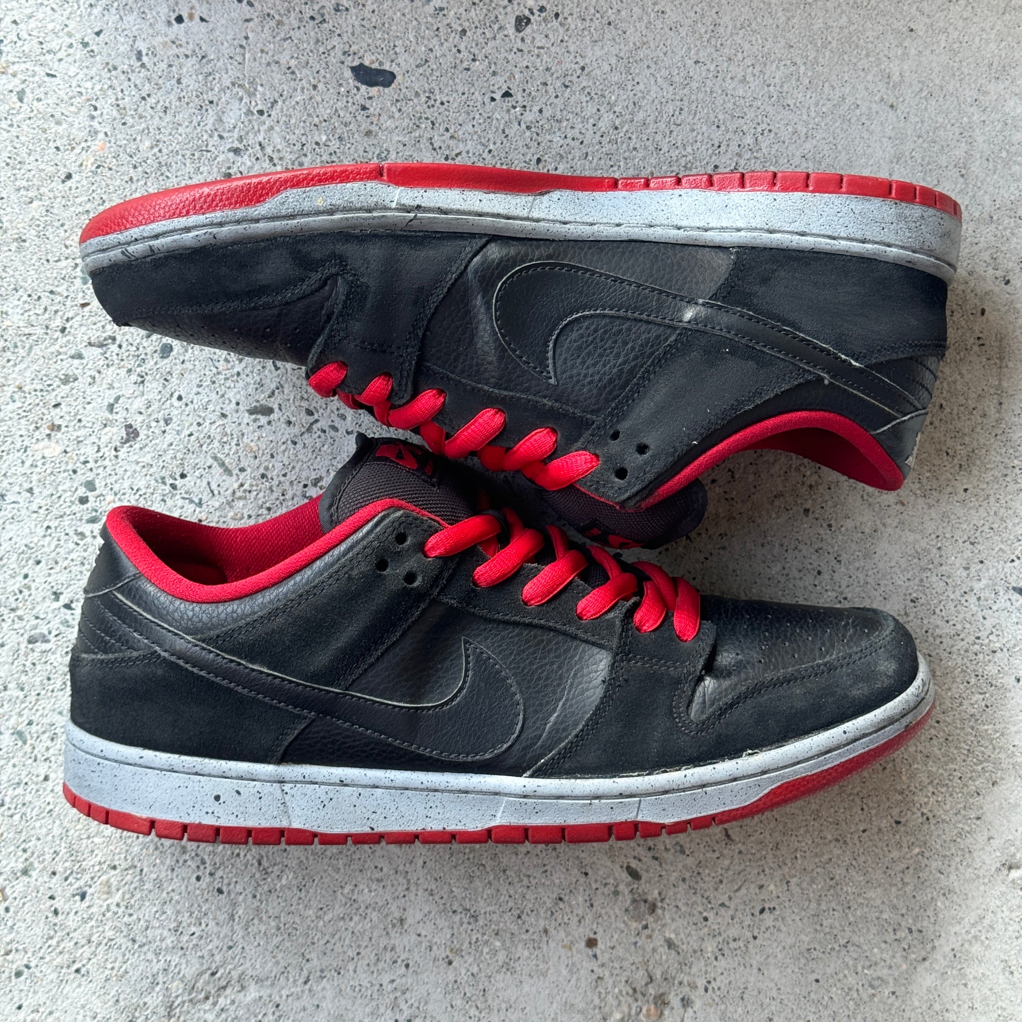 11 US - NIKE SB DUNK LOW BLACK CEMENT 2014