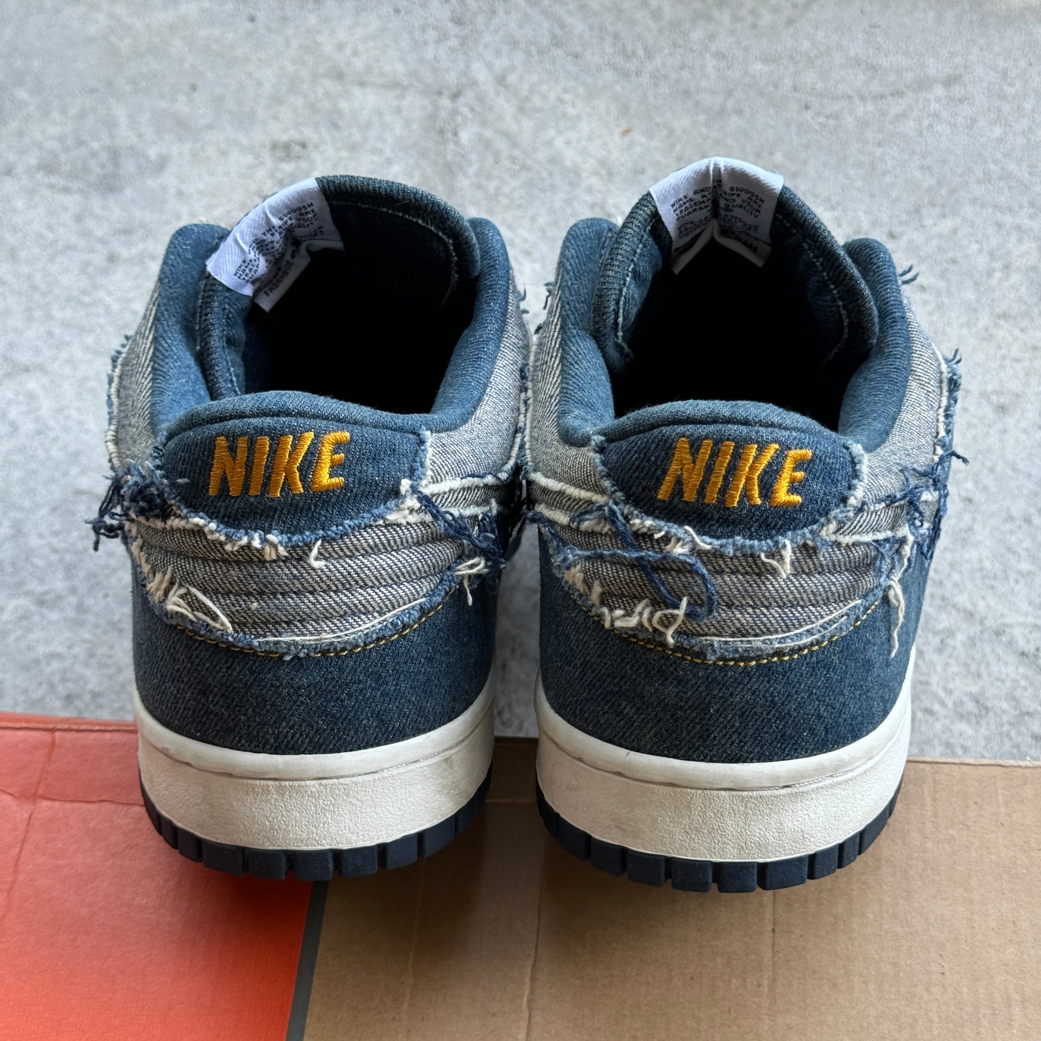 13 US - NIKE DUNK LOW CL DENIM W BOX 2006