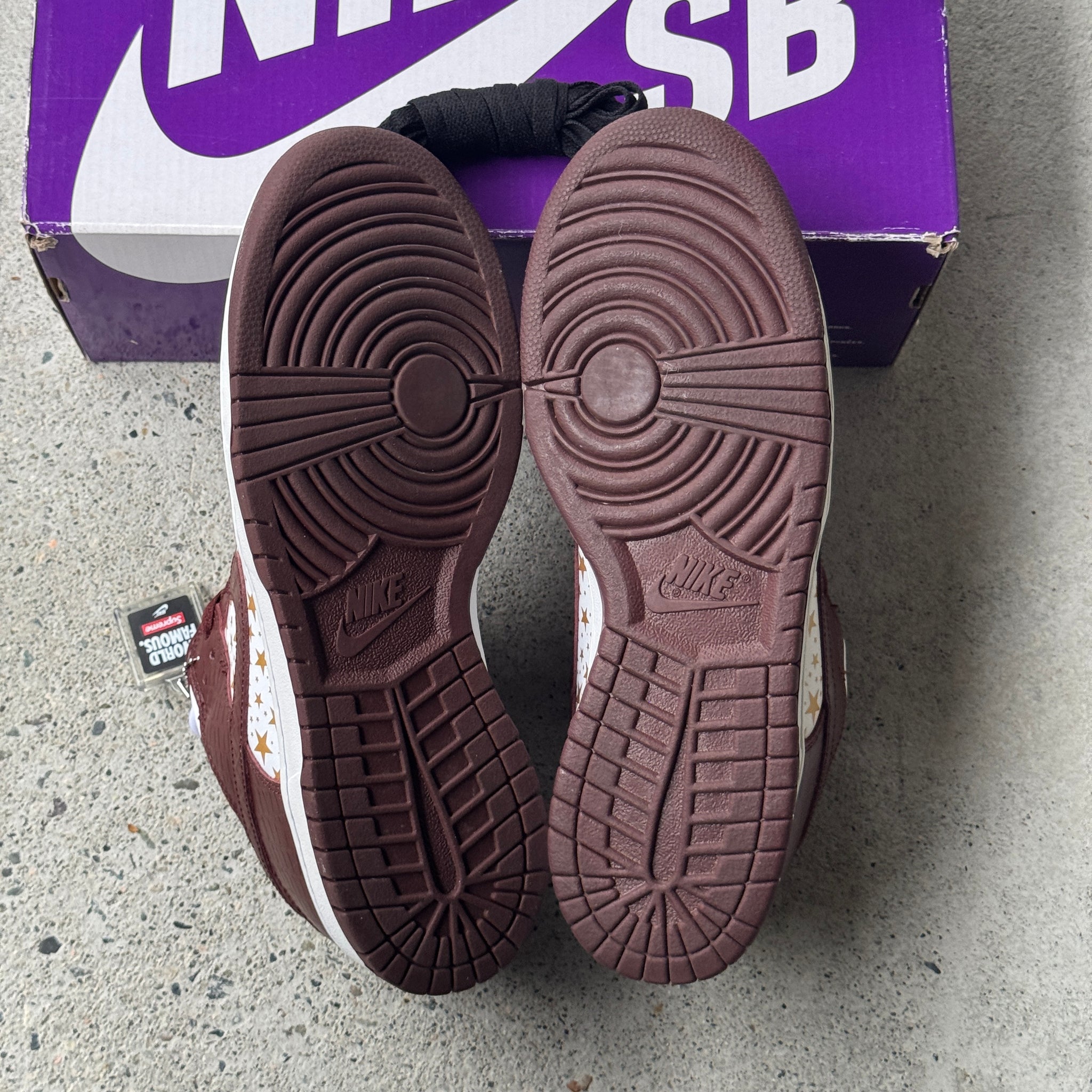 10 US - NIKE SB DUNK LOW SUPREME BARKROOT BROWN W BOX 2021