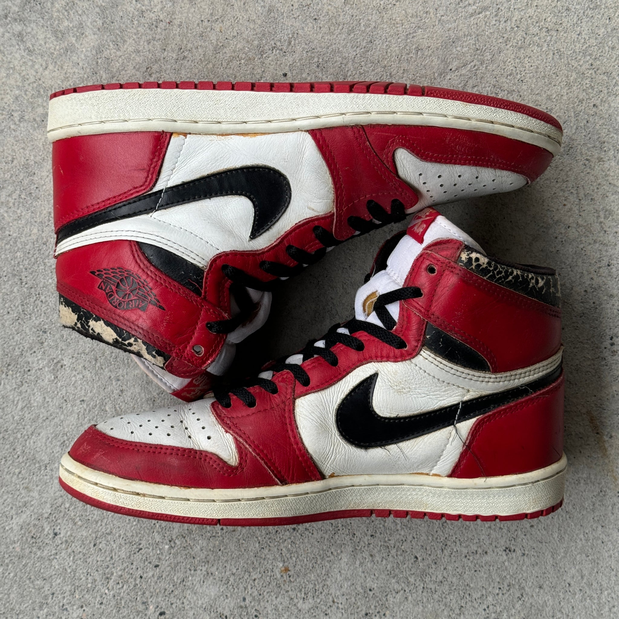 9.5 US - JORDAN 1 CHICAGO 1985