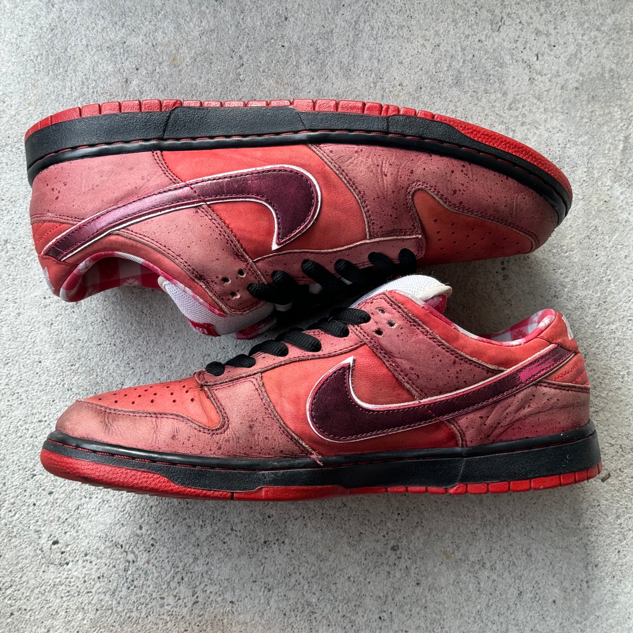 12 US - NIKE SB DUNK RED LOBSTER W BOX 2008