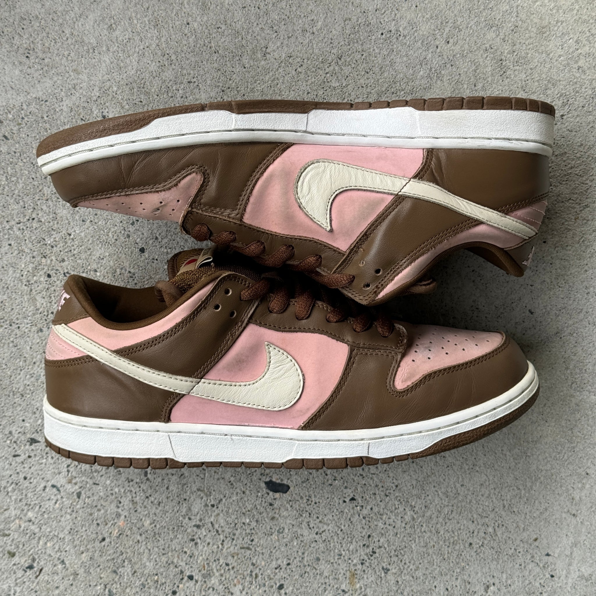 10.5 US - NIKE SB DUNK LOW STUSSY W BOX 2005