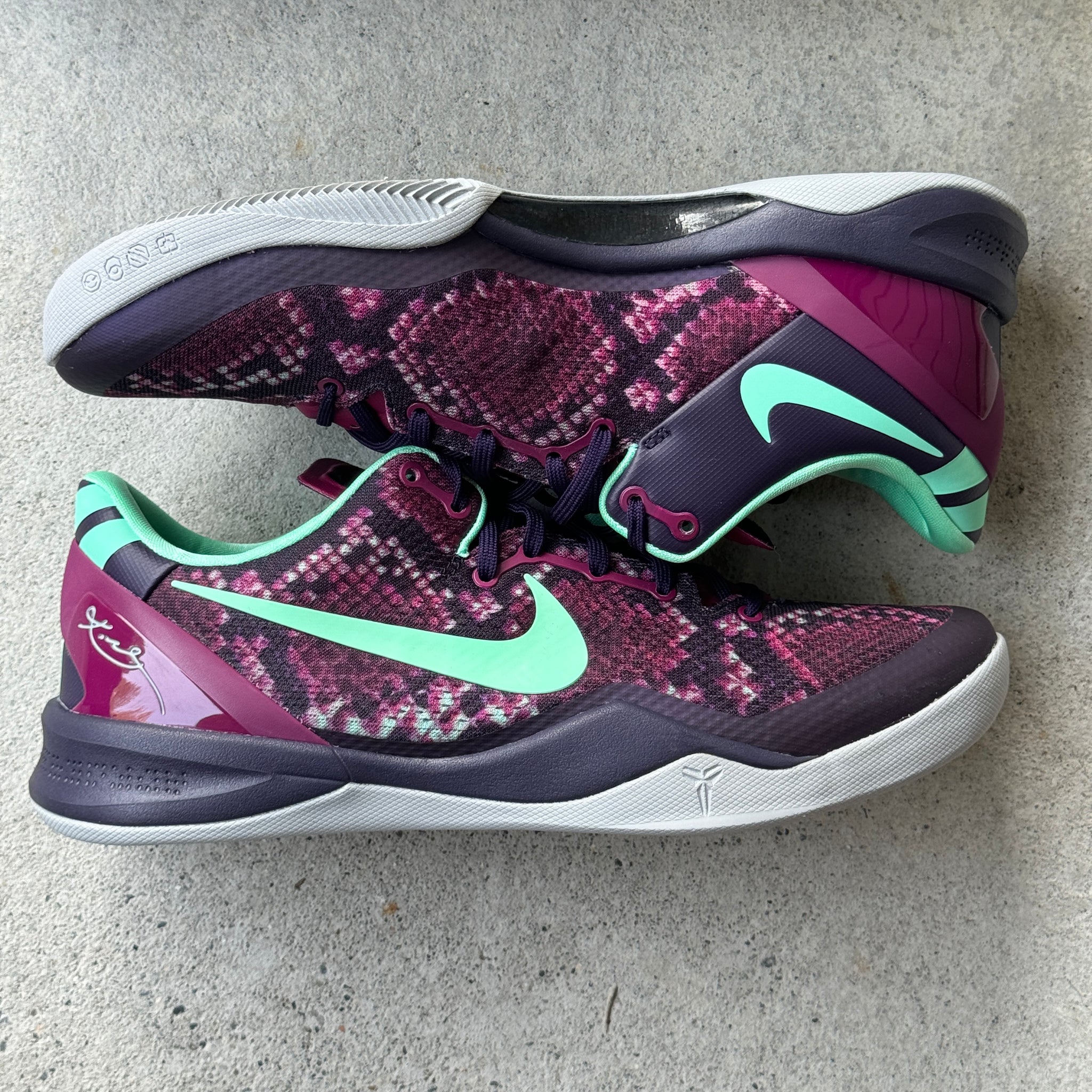 12 US - DS NIKE AIR ZOOM KOBE 8 PIT VIPER W BOX 2013