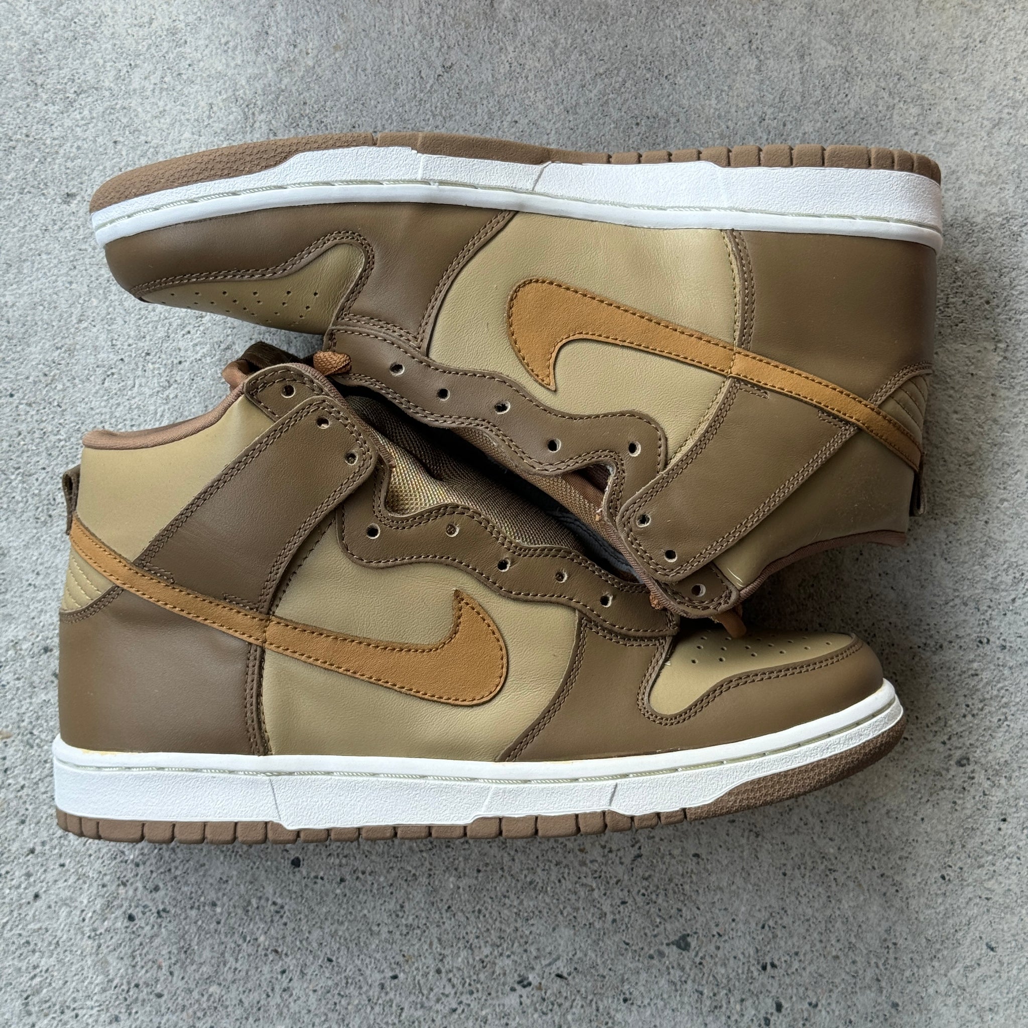 9 US - DS NIKE DUNK HIGH MAPLE W BOX 2003
