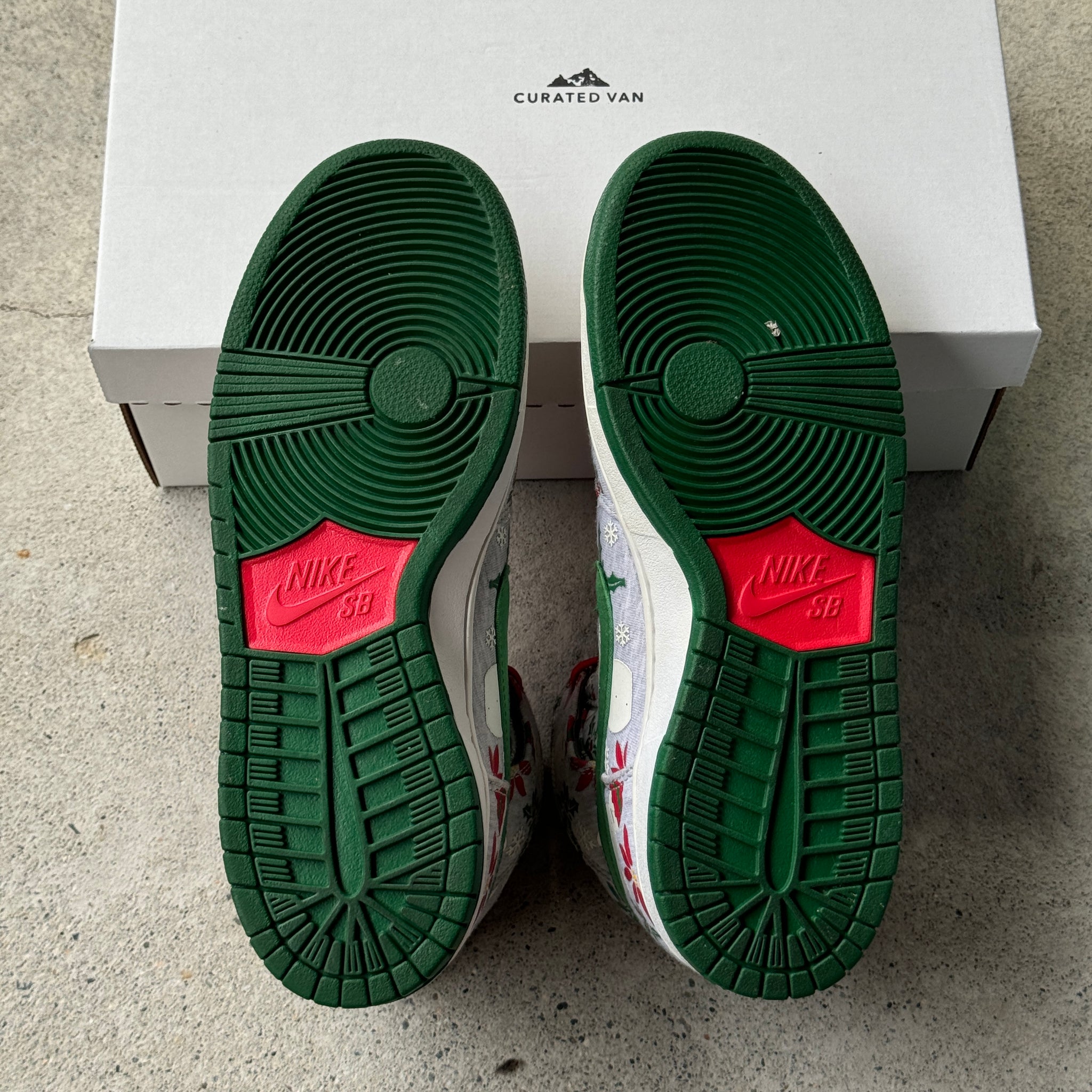 11 US - NIKE SB DUNK HIGH CONCEPTS UGLY CHRISTMAS SWEATER 2013