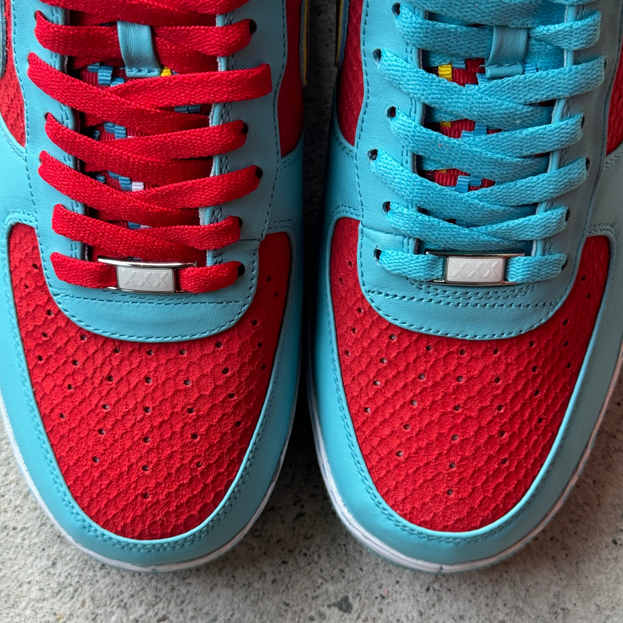 12 US - DS NIKE AIR FORCE 1 YEAR OF THE DRAGON W BOX 2012