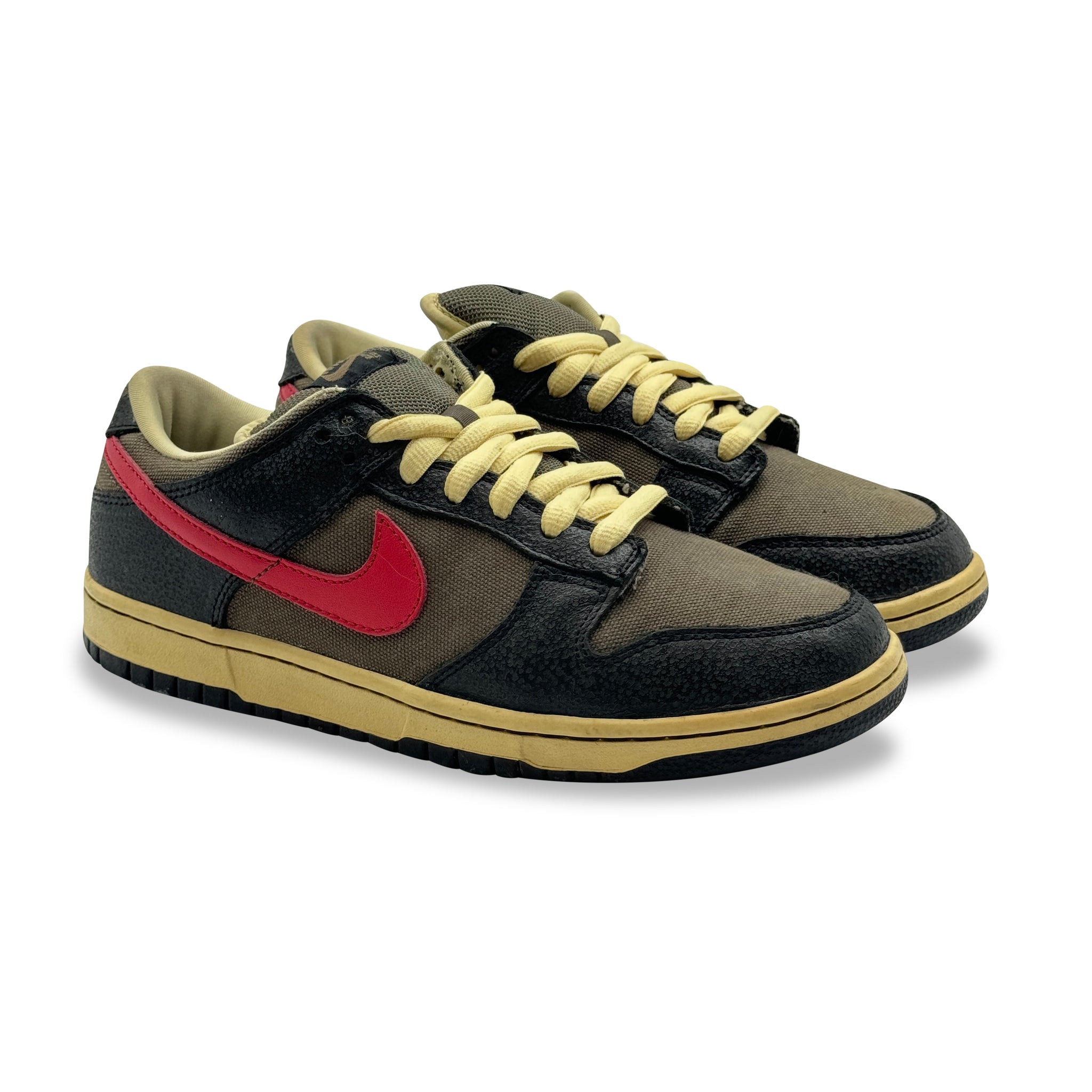 7.5 US - NIKE SB DUNK LOW BLACK ATOM RED W BOX 2008