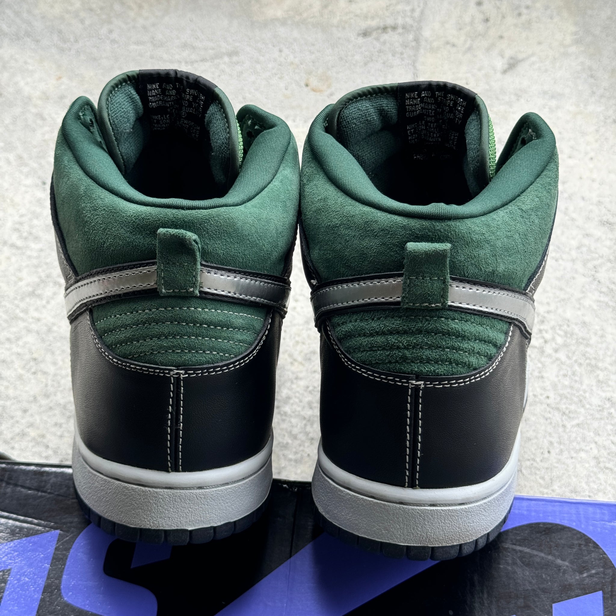 12 US - NIKE SB DUNK HIGH BRUT W BOX 2007