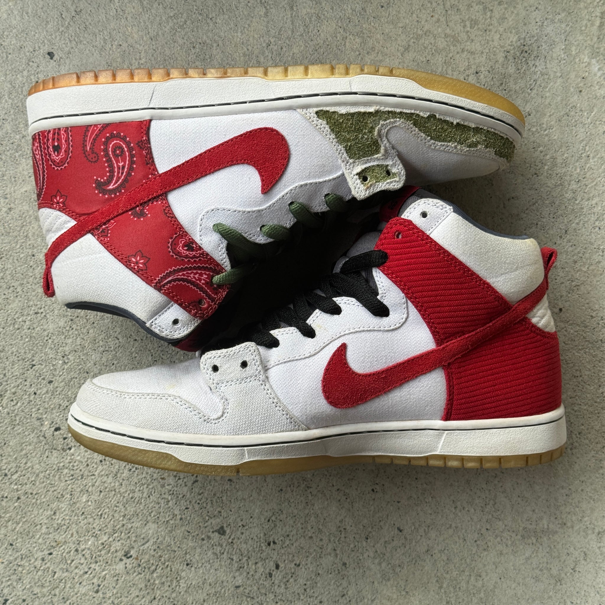 9 US - NIKE SB DUNK HIGH CHEECH N CHONG W BOX 2011