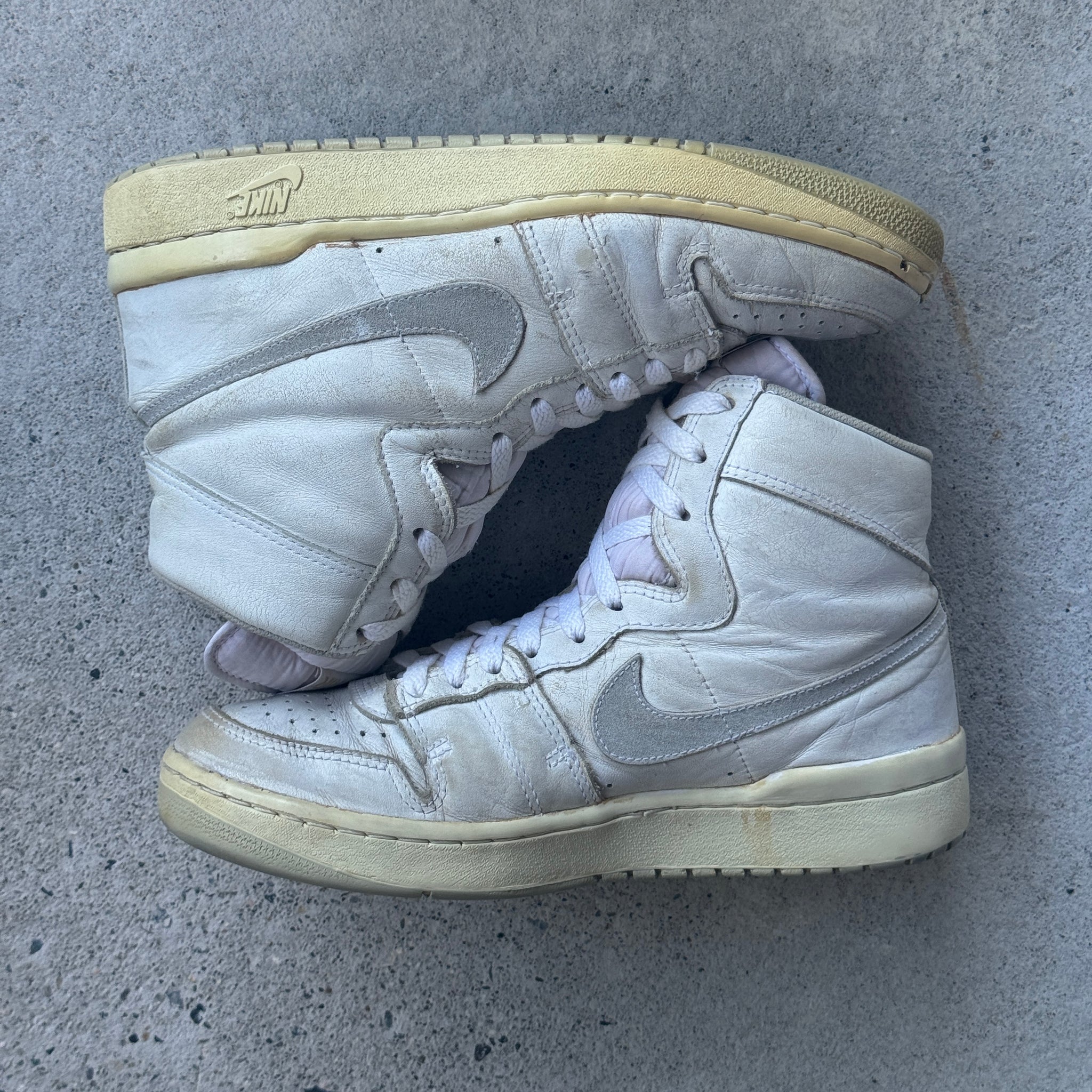 8.5 US - NIKE AIR SHIP NATURAL GREY 1984