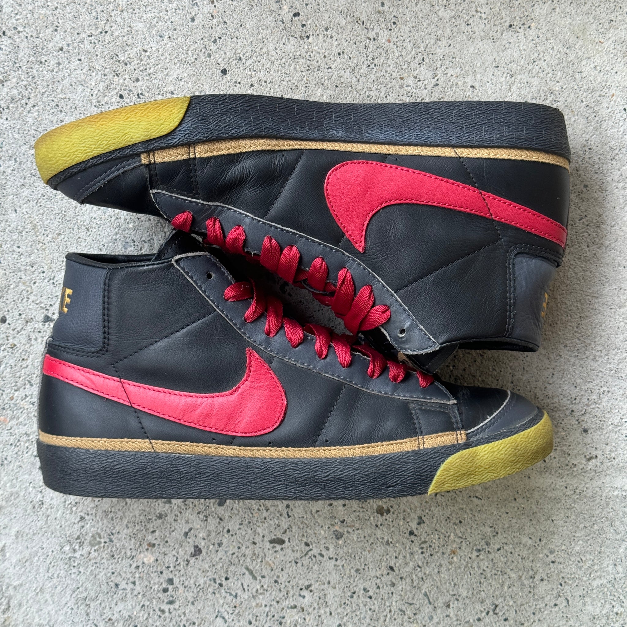 9.5 US - NIKE BLAZER MID ZOO YORK W BOX 2003
