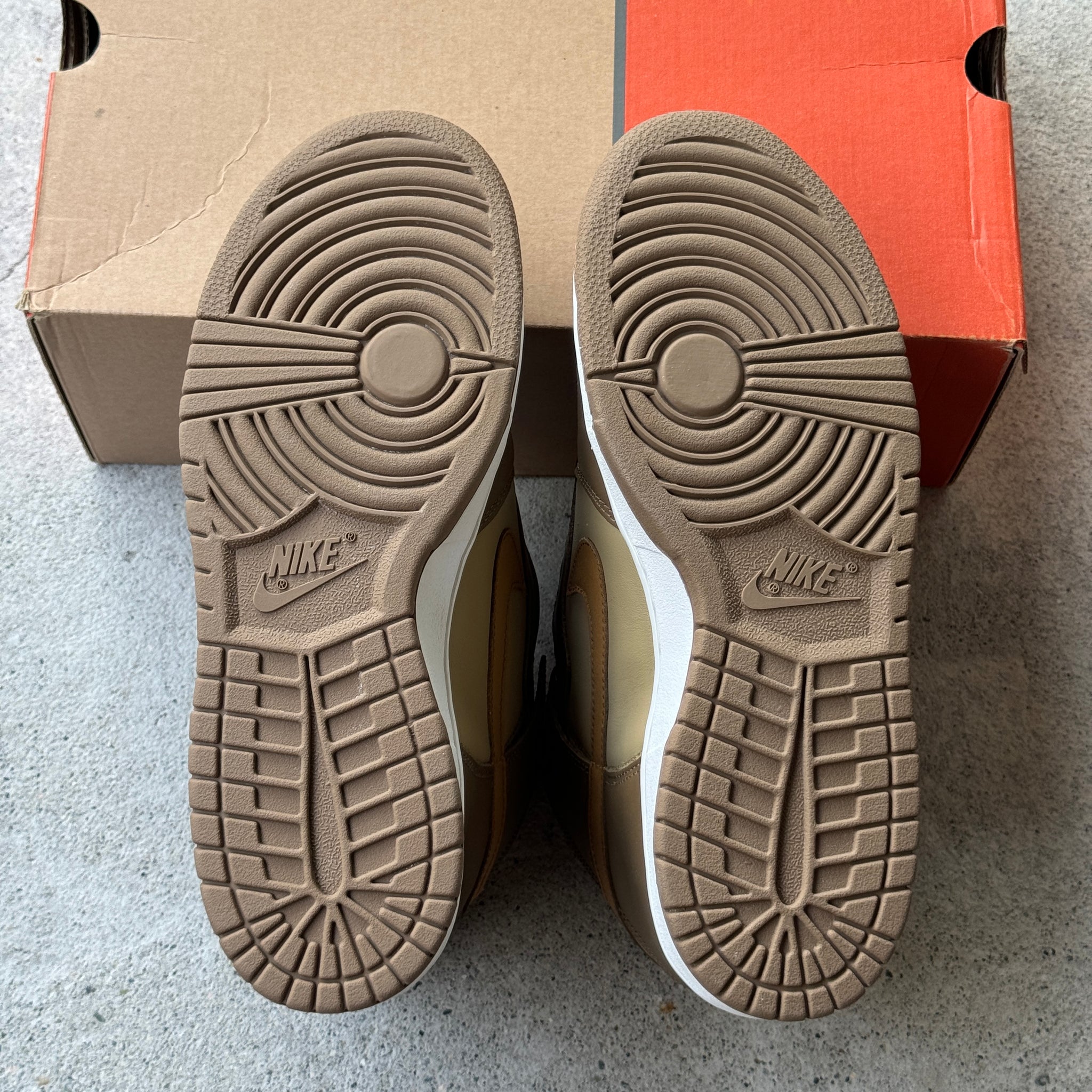 9 US - DS NIKE DUNK HIGH MAPLE W BOX 2003