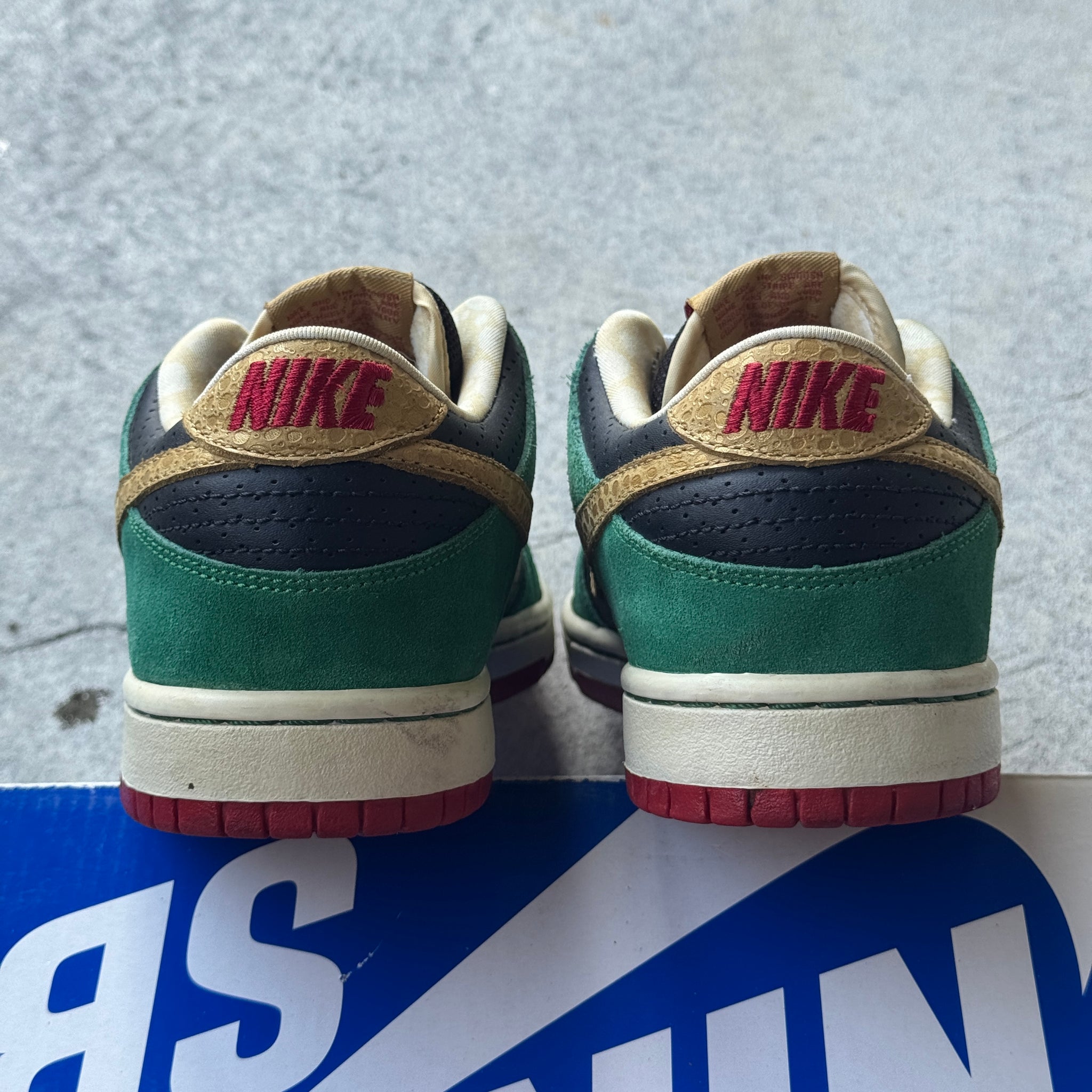 7.5 US - NIKE SB DUNK LOW MILLER HIGH LIFE W BOX 2010