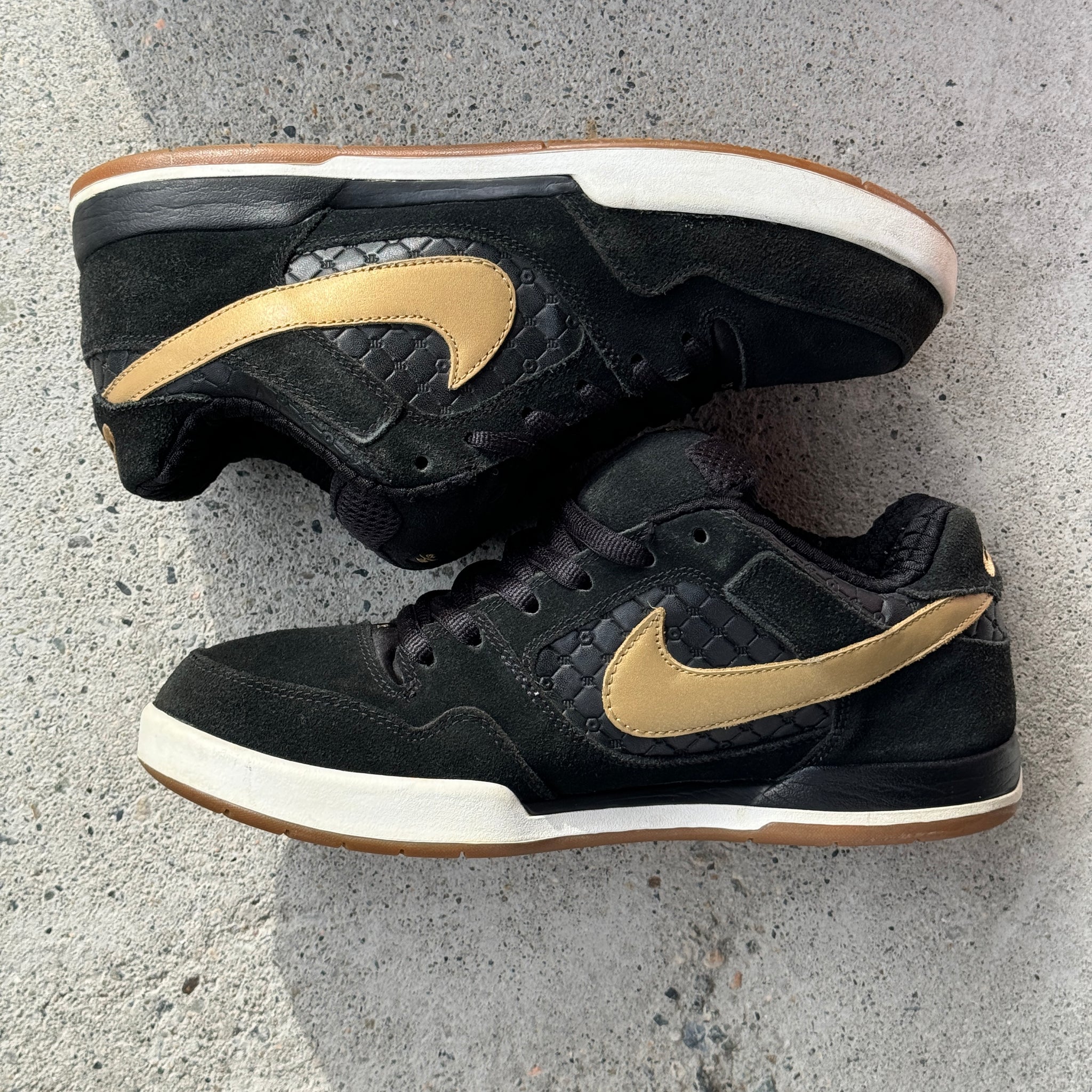 9.5 US -  NIKE SB AIR ZOOM PAUL RODRIGUEZ 2 BLACK/GOLD W BOX 2007