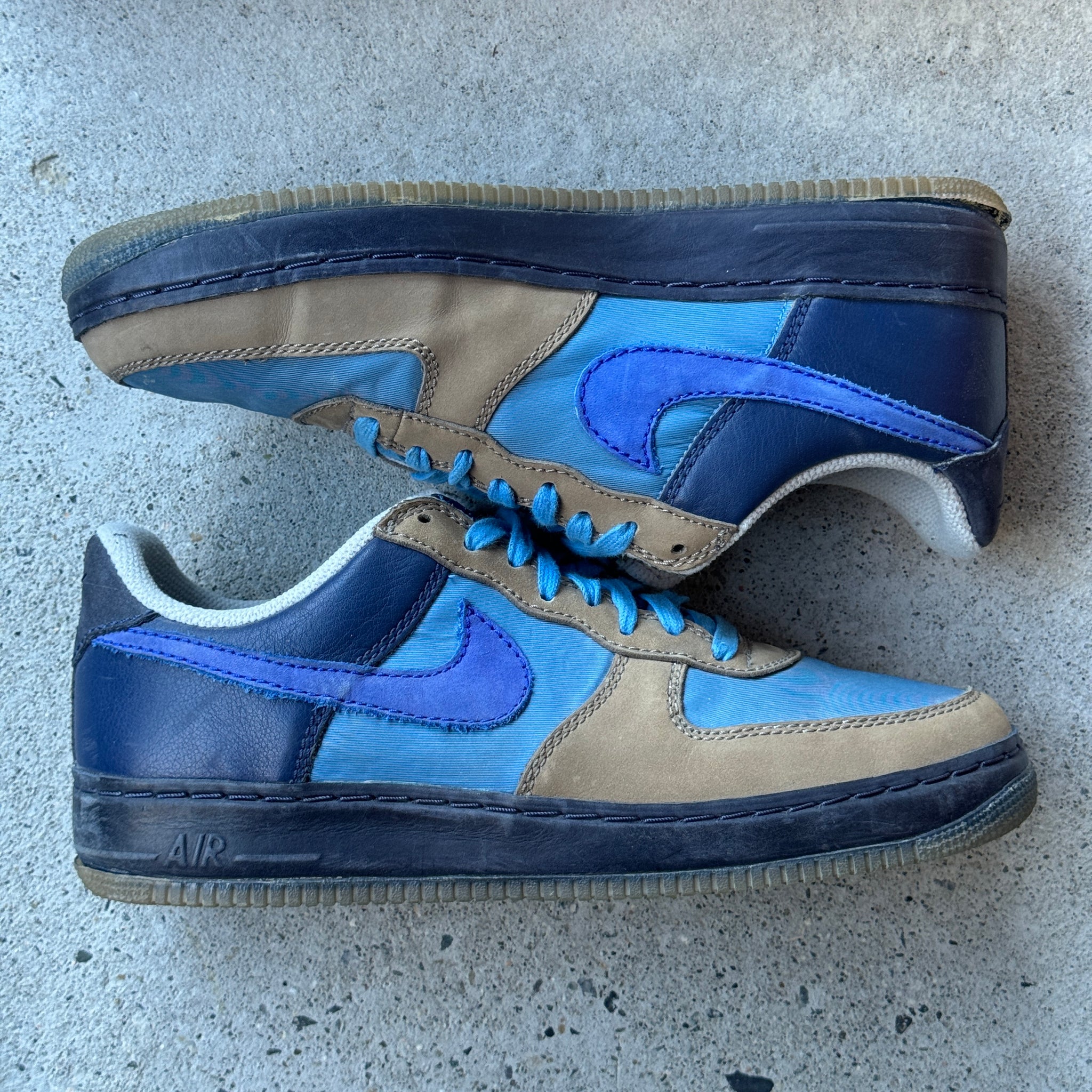 13 US - NIKE AIR FORCE 1 STASH 2006