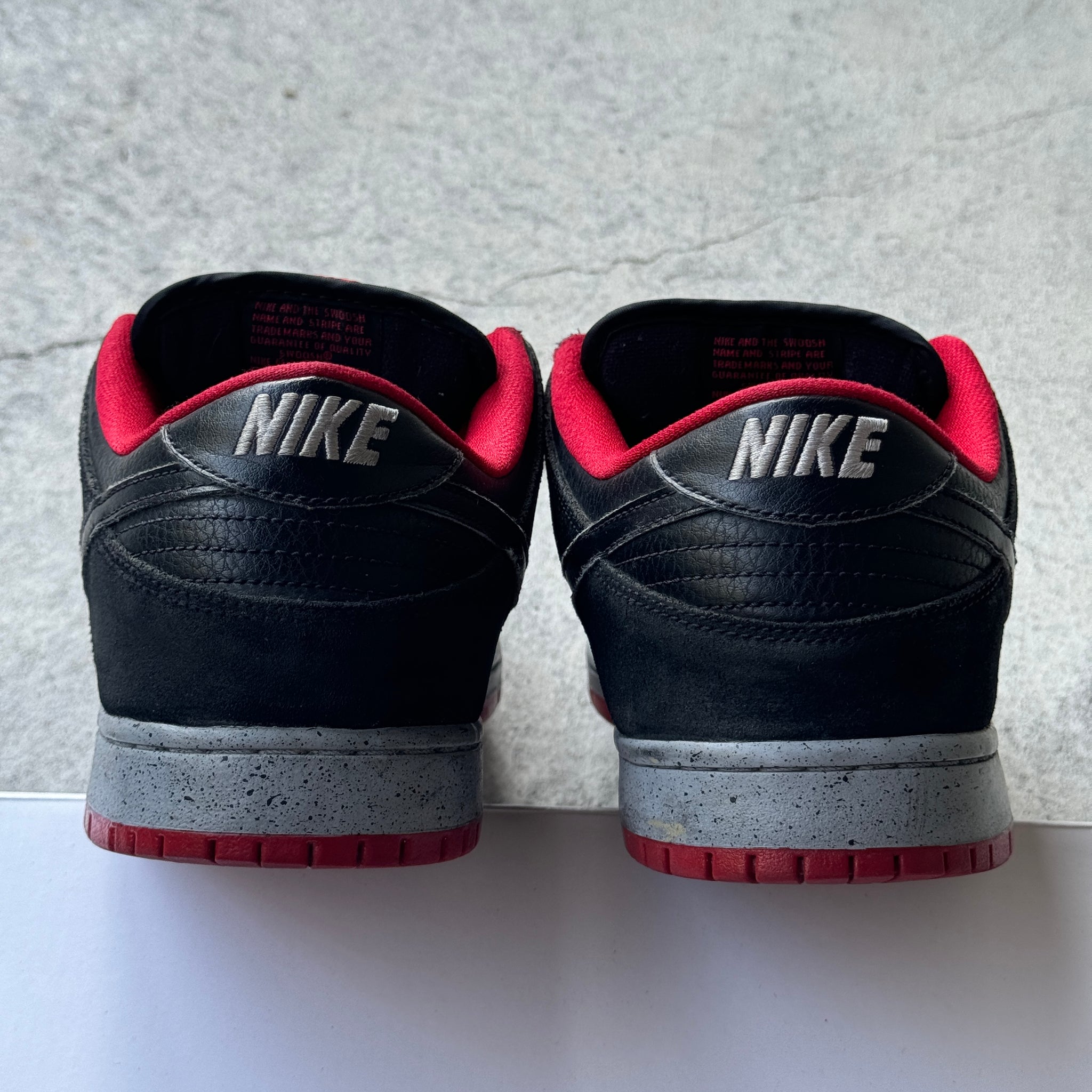 11 US - NIKE SB DUNK LOW BLACK CEMENT 2014