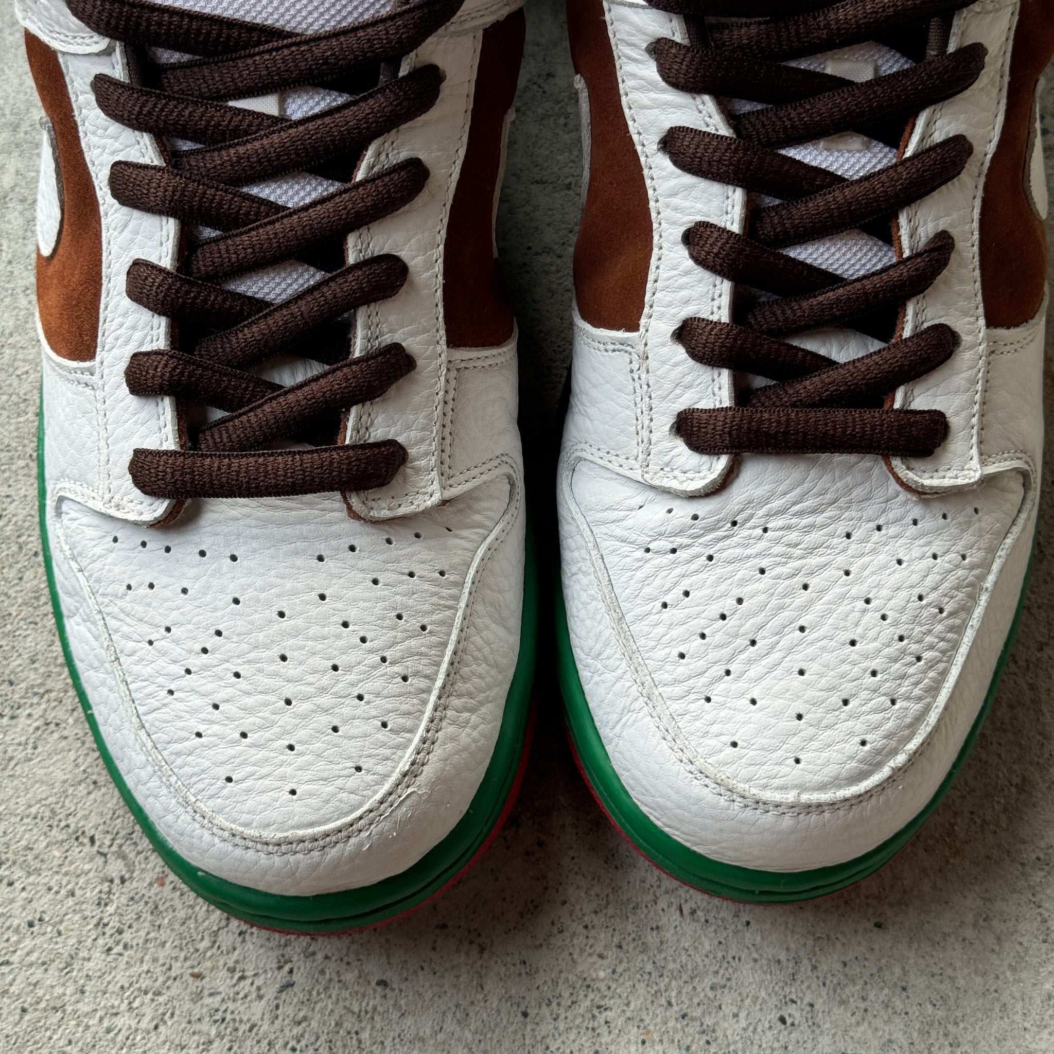 13 US - NIKE SB DUNK LOW CALI W BOX 2004