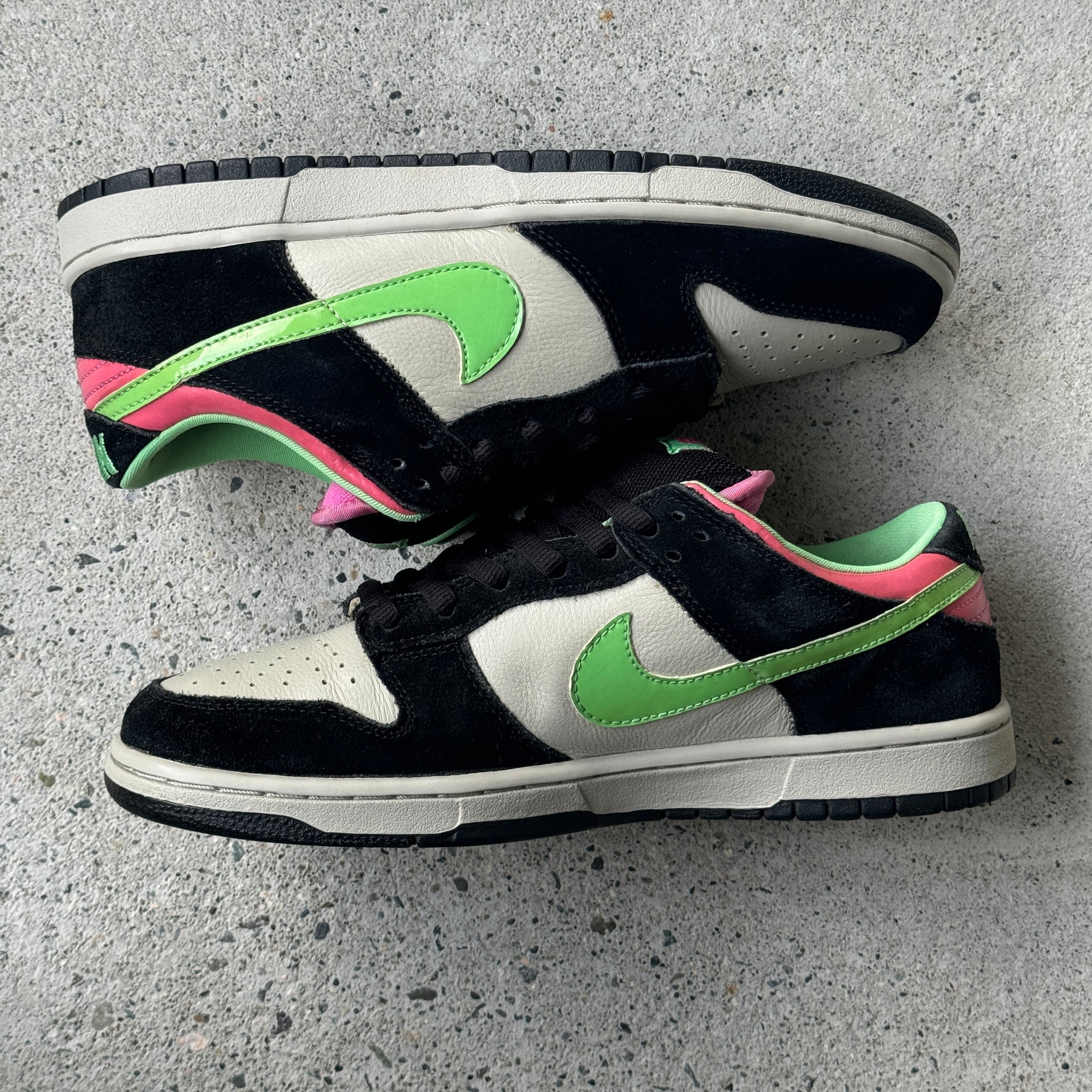9.5 US - NIKE SB DUNK LOW POISON 2008