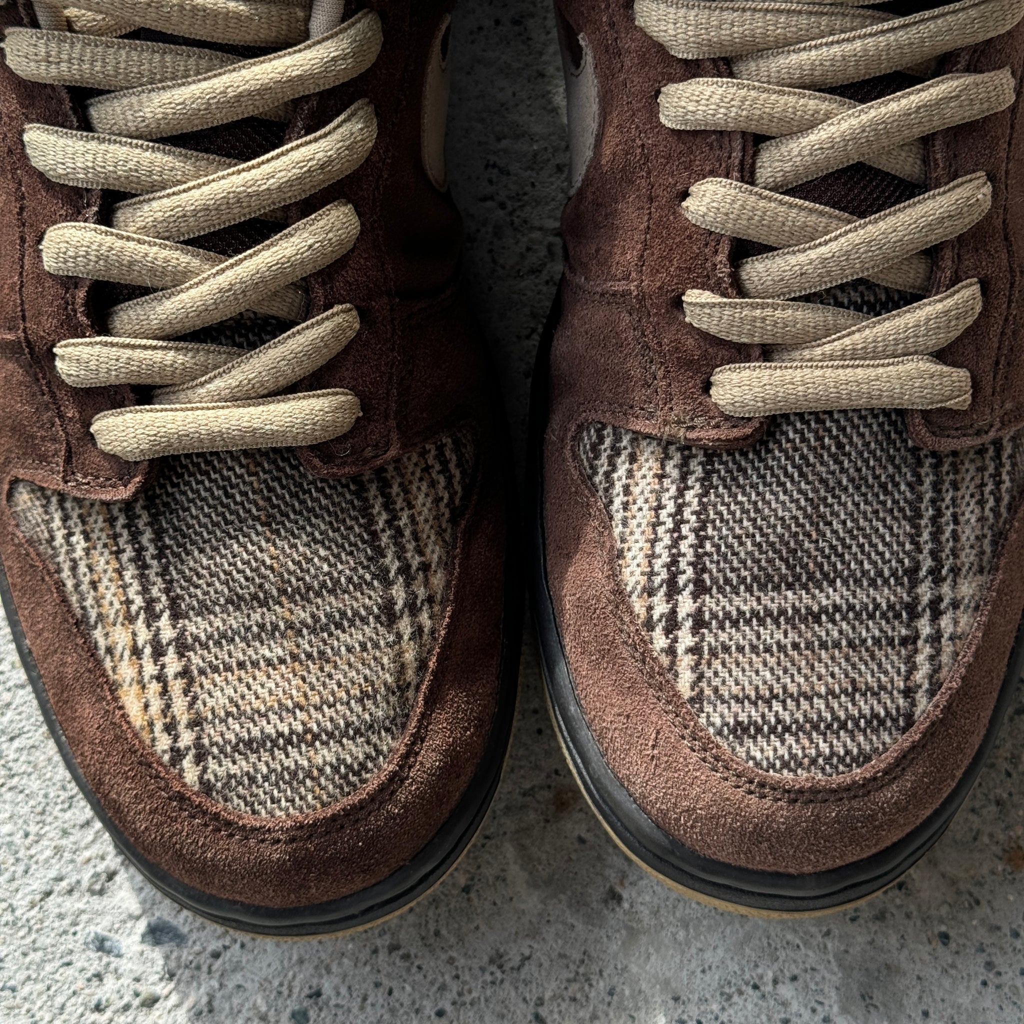 11 US - NIKE SB DUNK LOW TWEED W BOX 2004
