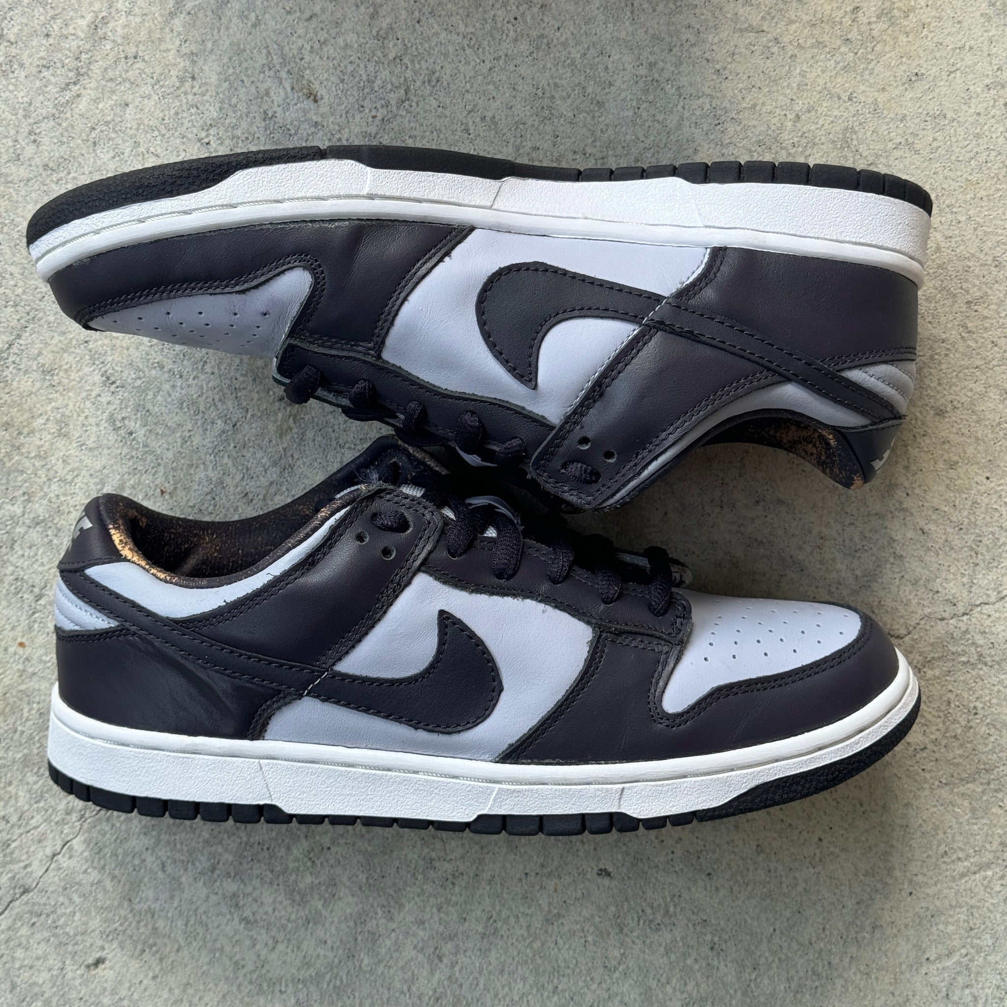 11W/9.5M - NIKE DUNK LOW PRO B CAVE PURPLE W BOX 2002