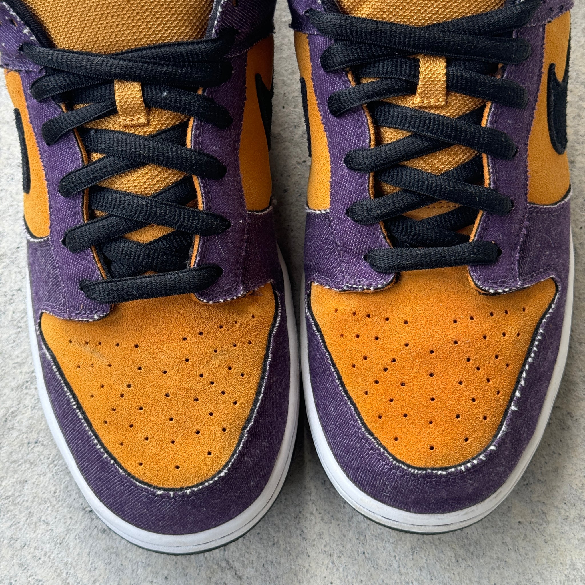 13 US - NIKE SB DUNK LOW GOOFY BOY W BOX 2009