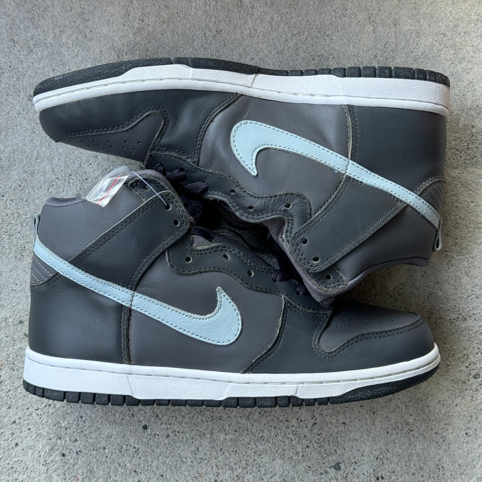 8.5 US - DS NIKE DUNK HIGH LIGHT GRAPHITE CLOUD W BOX 2003