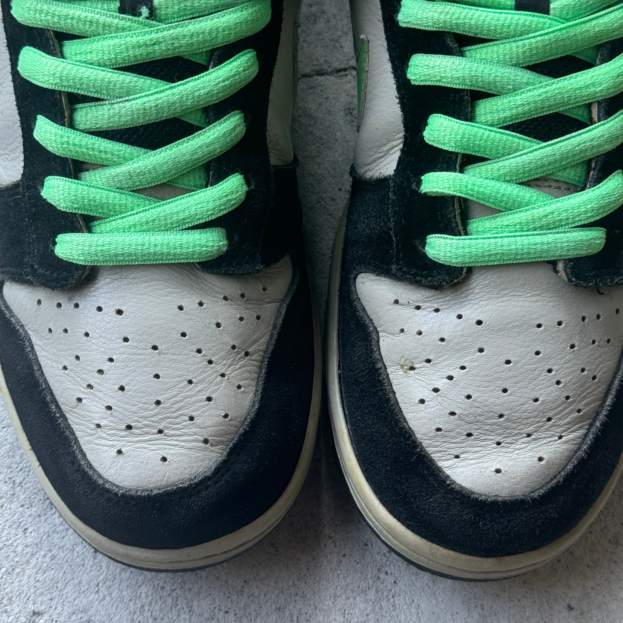 10 US - NIKE SB DUNK LOW POISON 2008