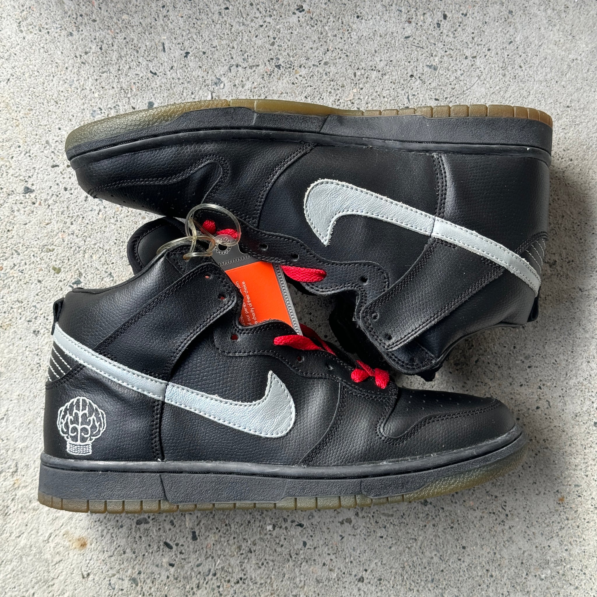 9 US - DS NIKE DUNK HIGH N.E.R.D PHARRELL W BOX 2004