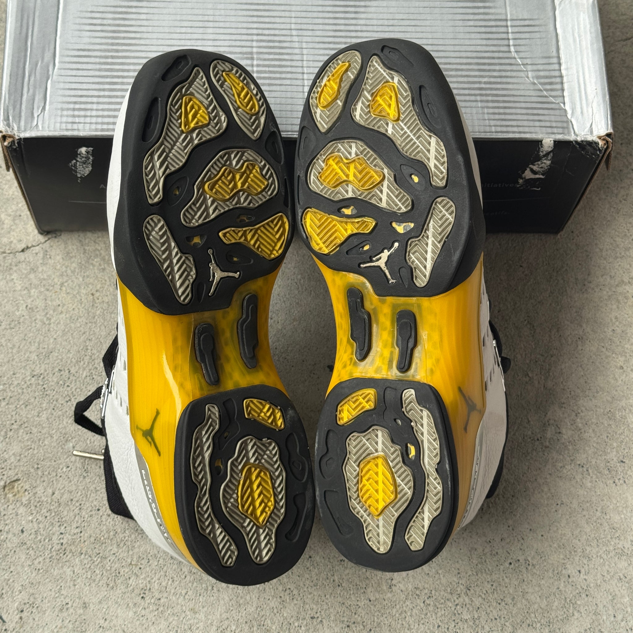 9 US - AIR JORDAN 17 ALL STAR LIGHTNING W BOX 2002