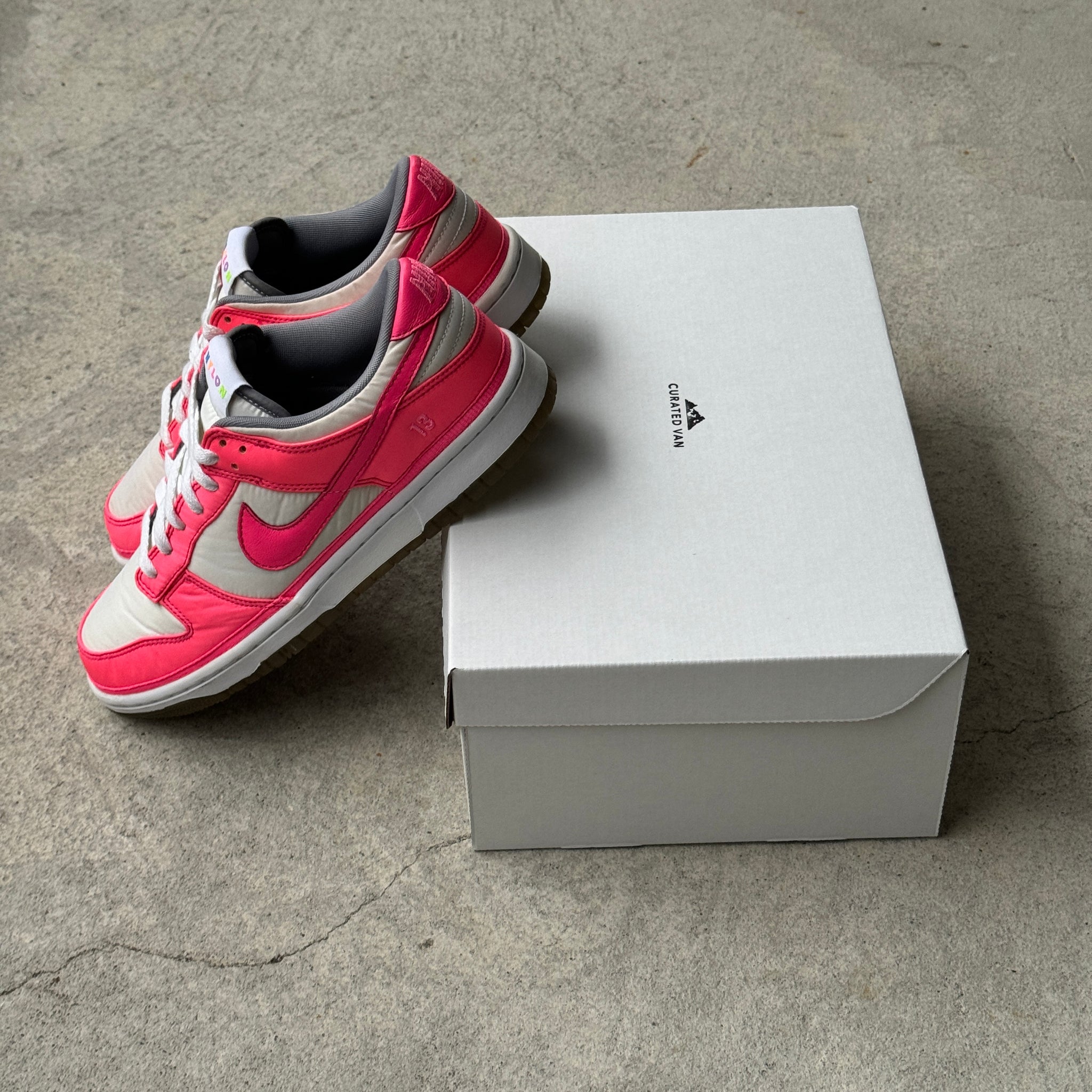 9 US - NIKE DUNK LOW PINK NYLON NIKE ID 2009