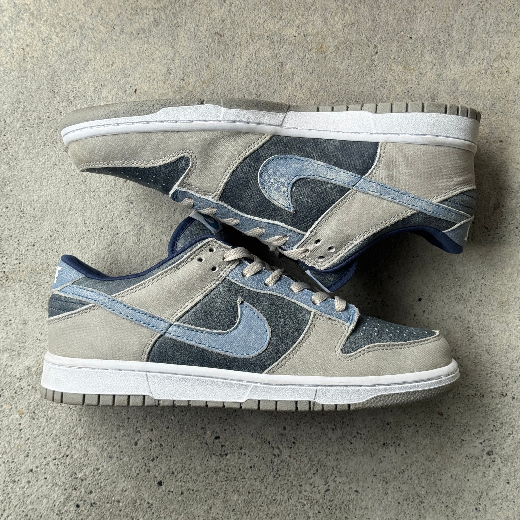9 US - NIKE DUNK LOW DIRTY DENIM W BOX 2003