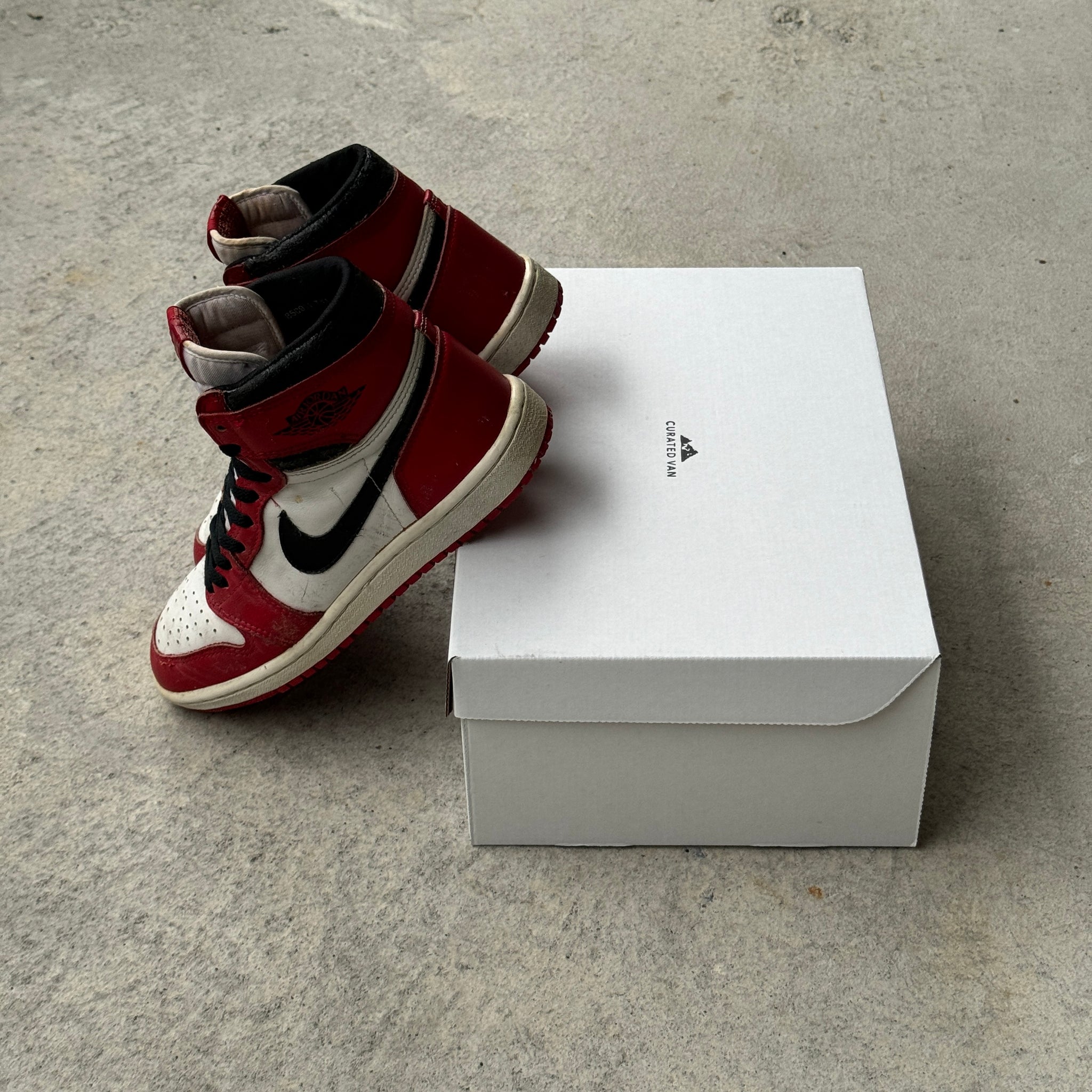 8 US - JORDAN 1 CHICAGO 1985