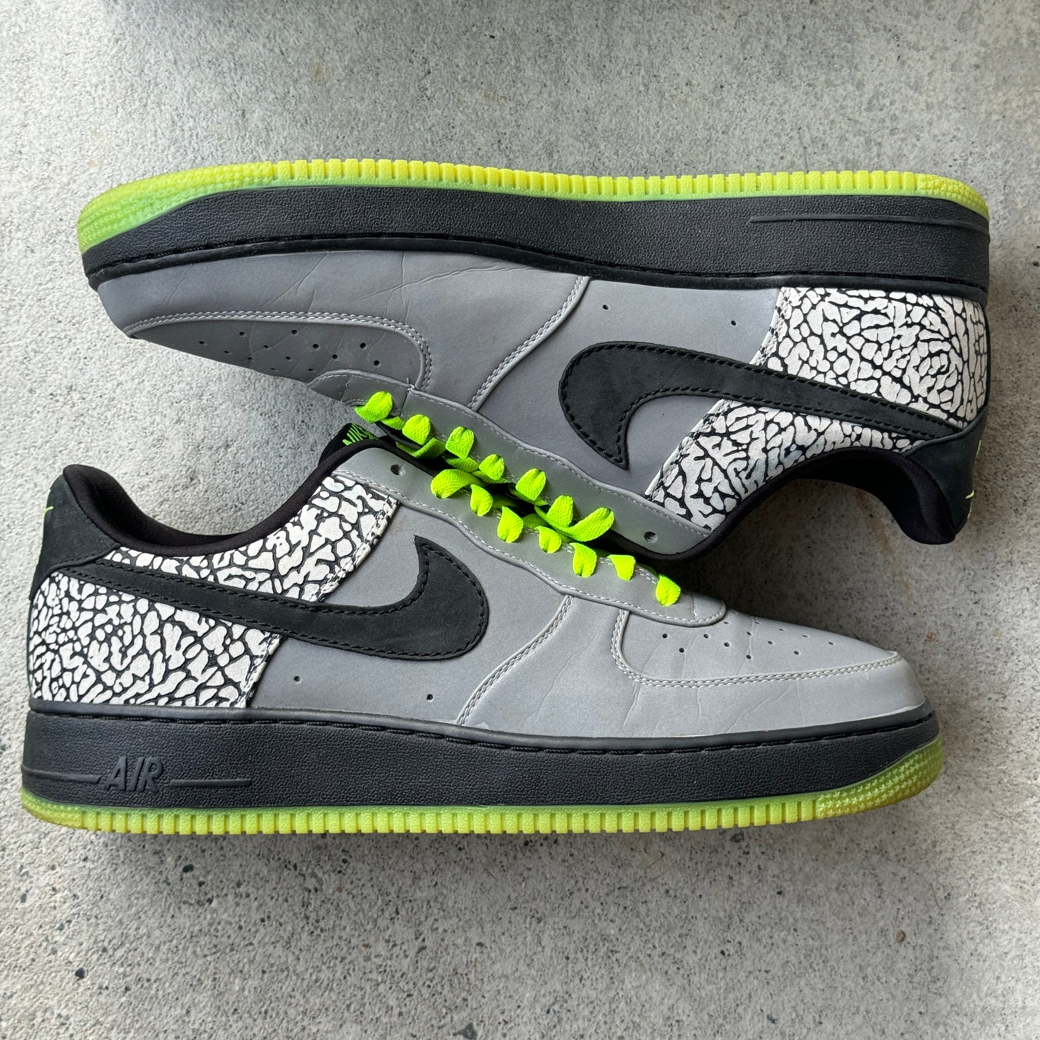 12 US - NIKE AIR FORCE 1 DJ CLARK KENT 112 W BOX 2008