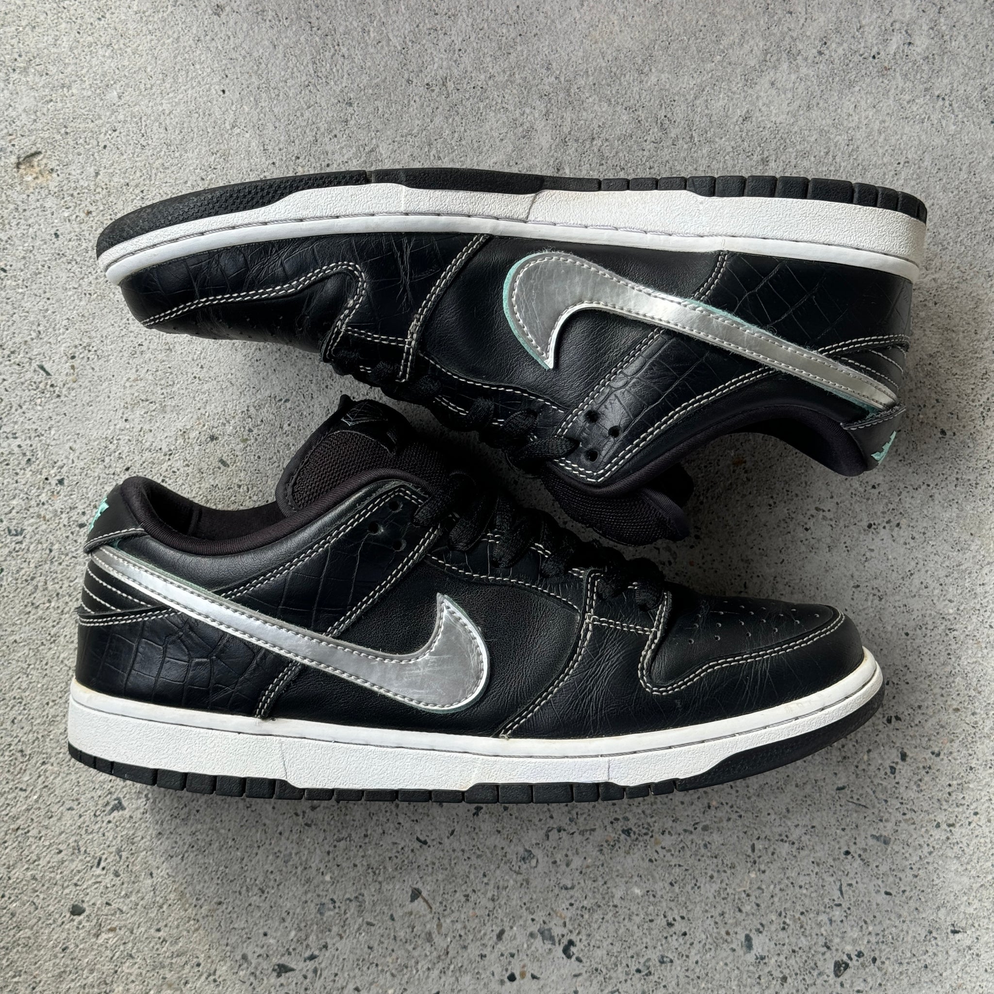 9.5 US - NIKE SB DUNK LOW BLACK DIAMOND W BOX 2018
