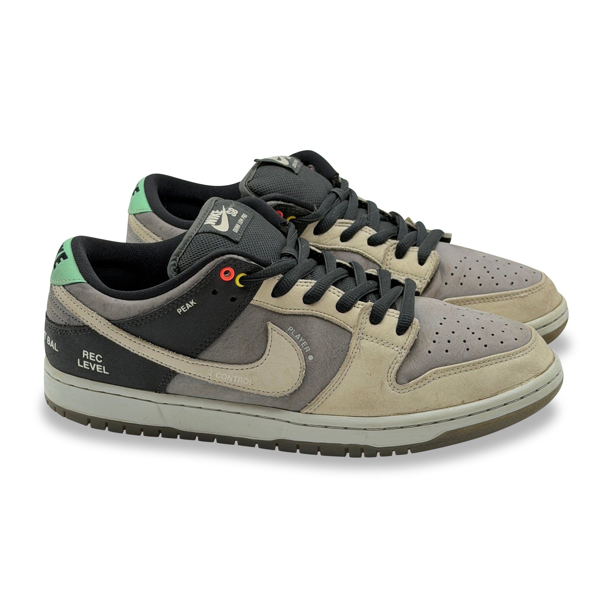 11 US - NIKE SB DUNK LOW VX1000 CAMCORDER 2021 – curatedvan