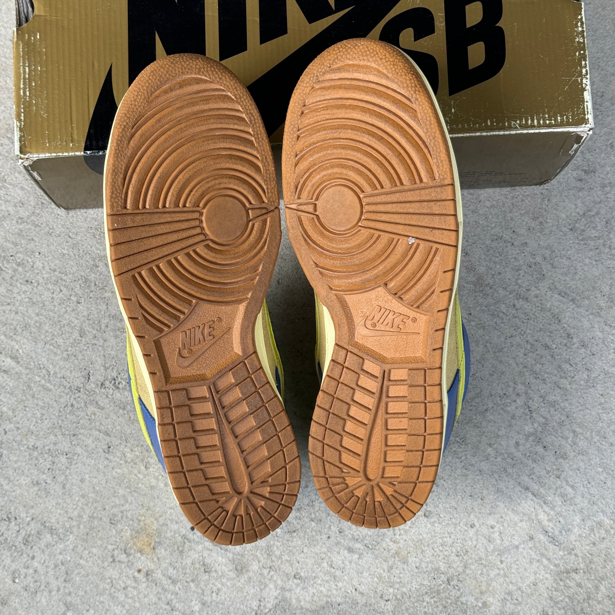 13 US - NIKE SB DUNK LOW BROOKLYN PROJECTS W BOX 2009