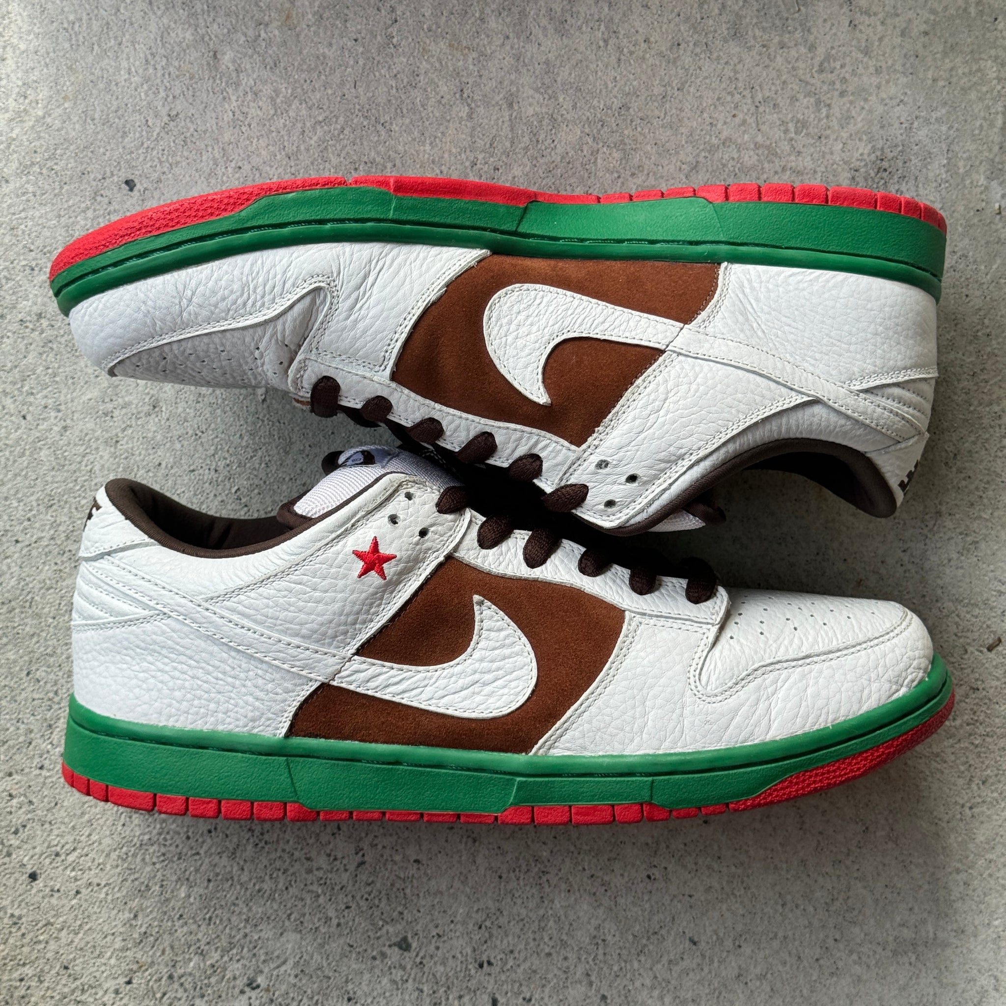 13 US - NIKE SB DUNK LOW CALI W BOX 2004