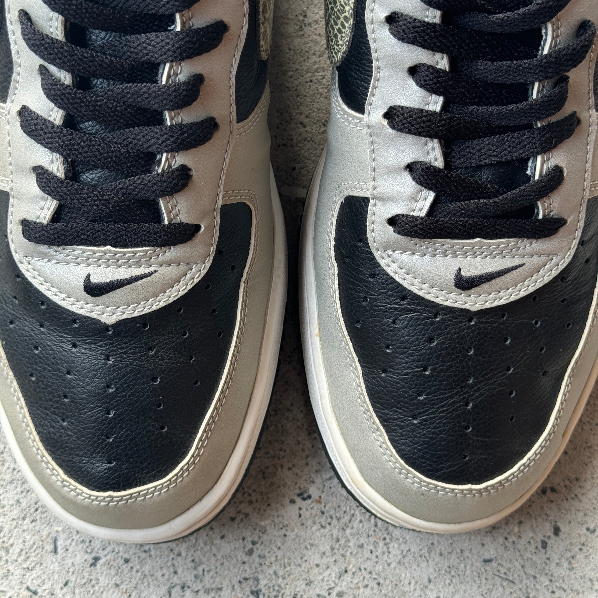 12 US - DS NIKE AIR FORCE 1 3M SNAKE 2001