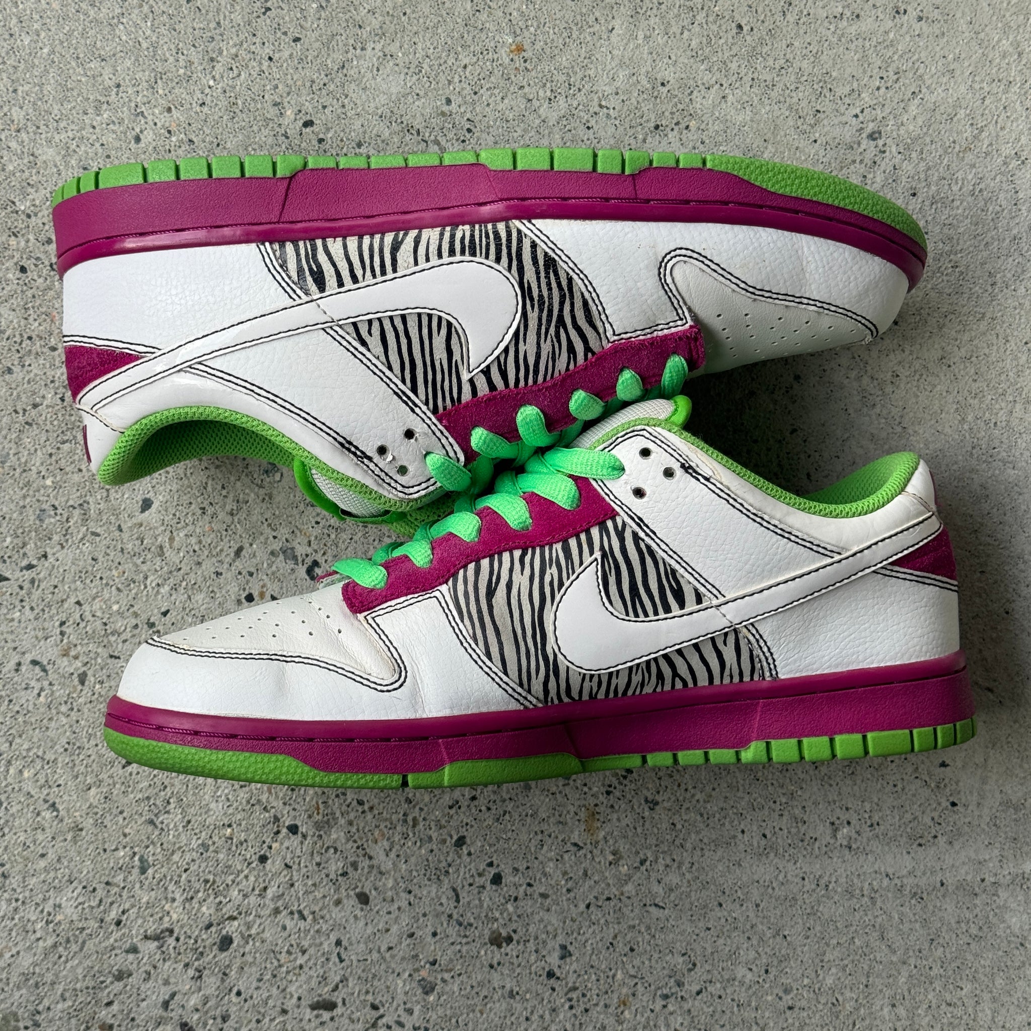 10.5W/9M US -  NIKE WMNS DUNK LOW 6.0 MEAN GREEN 2009