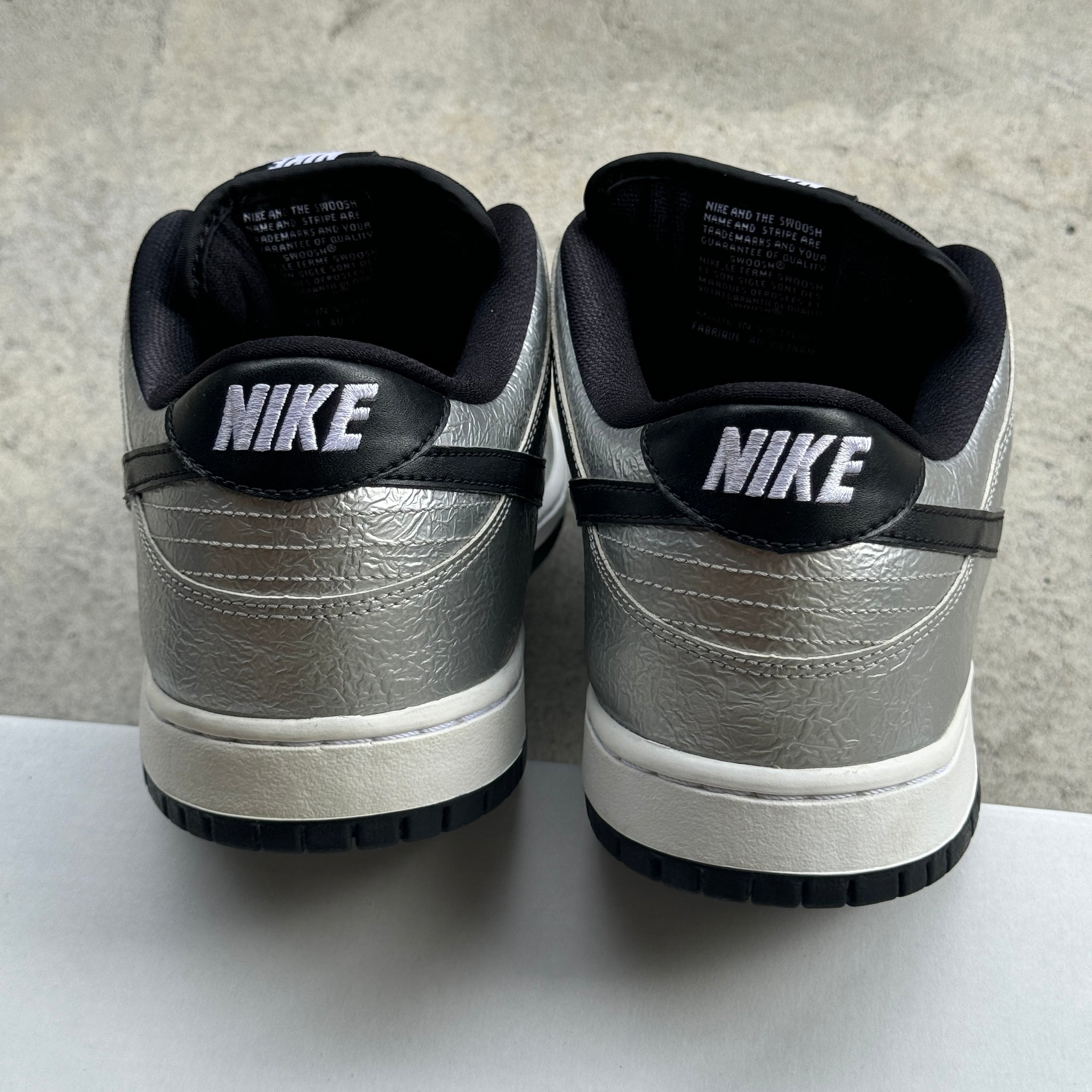 11 US - NIKE SB DUNK LOW COLD PIZZA 2016