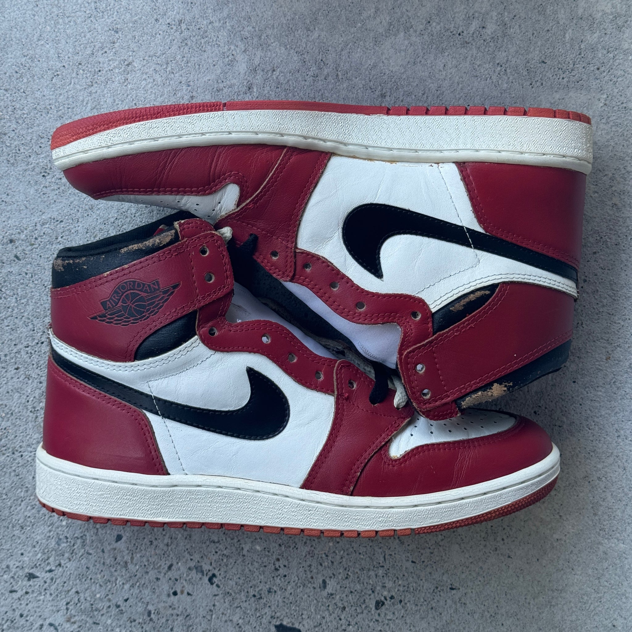 11 US - JORDAN 1 CHICAGO 1985