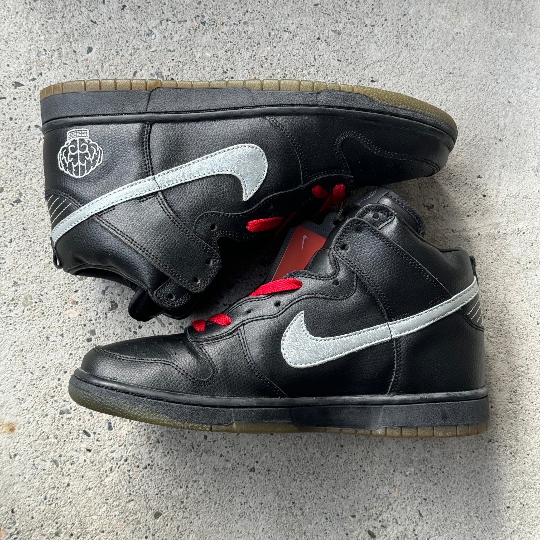 9 US - DS NIKE DUNK HIGH N.E.R.D PHARRELL W BOX 2004