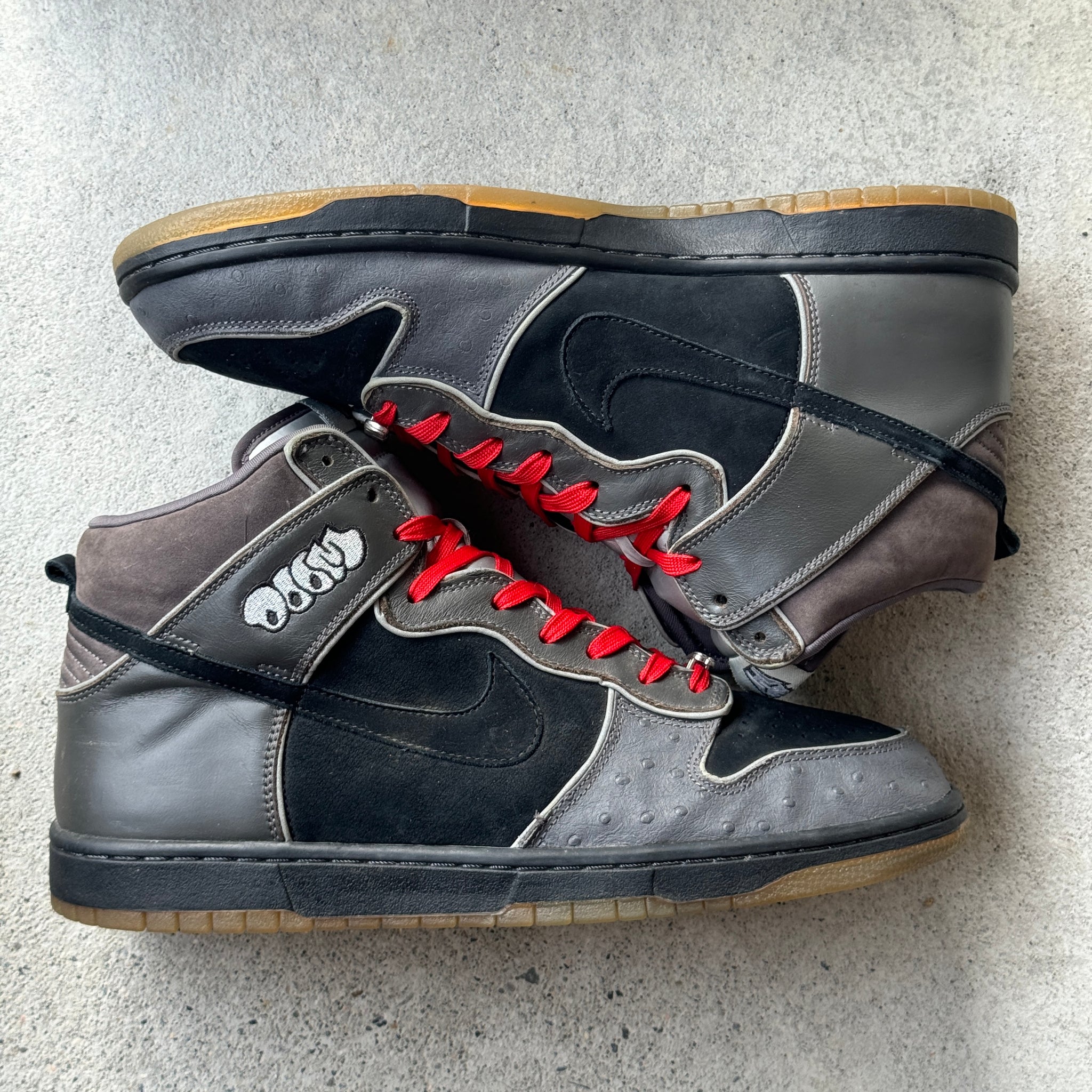 13 US - NIKE SB DUNK HIGH MF DOOM 2007