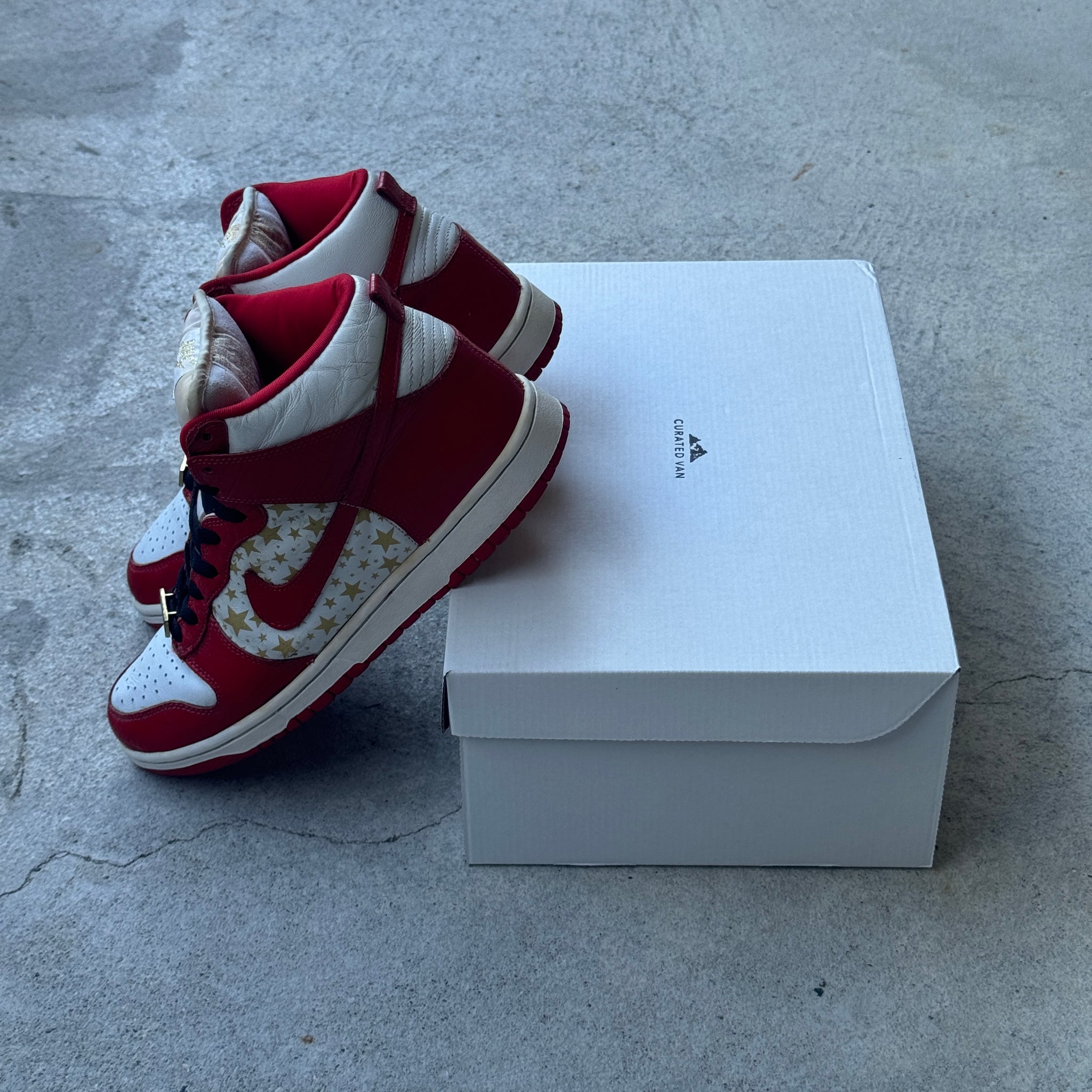 9.5 US - NIKE SB DUNK HIGH RED SUPREME STARS 2003