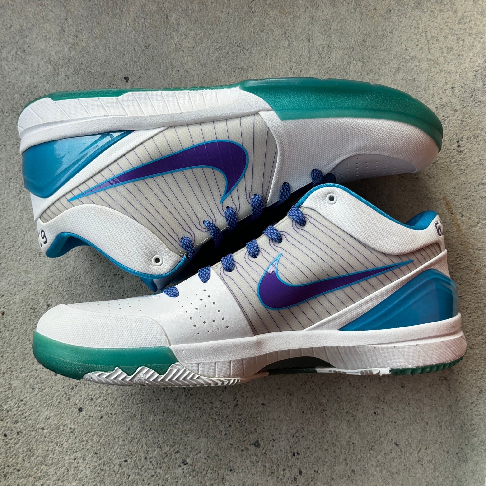 12.5 US - DS NIKE AIR ZOOM KOBE 4 VI DRAFT DAY W BOX 2009