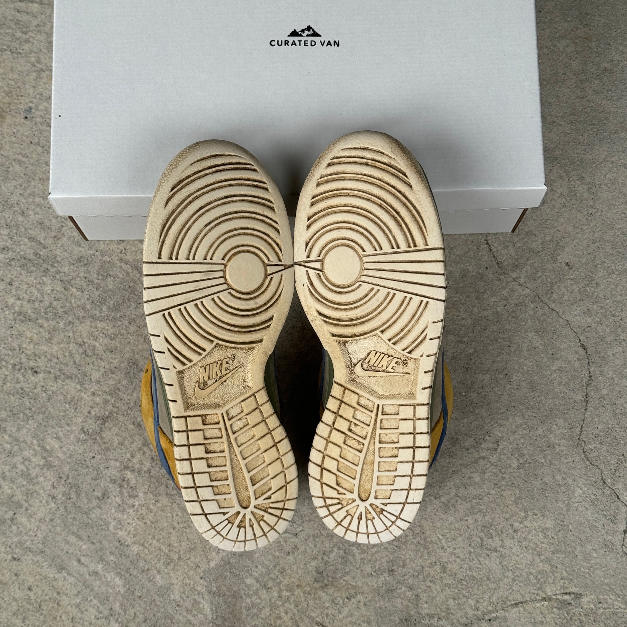 9 US - NIKE SB DUNK LOW PUFF N STUFF 2006